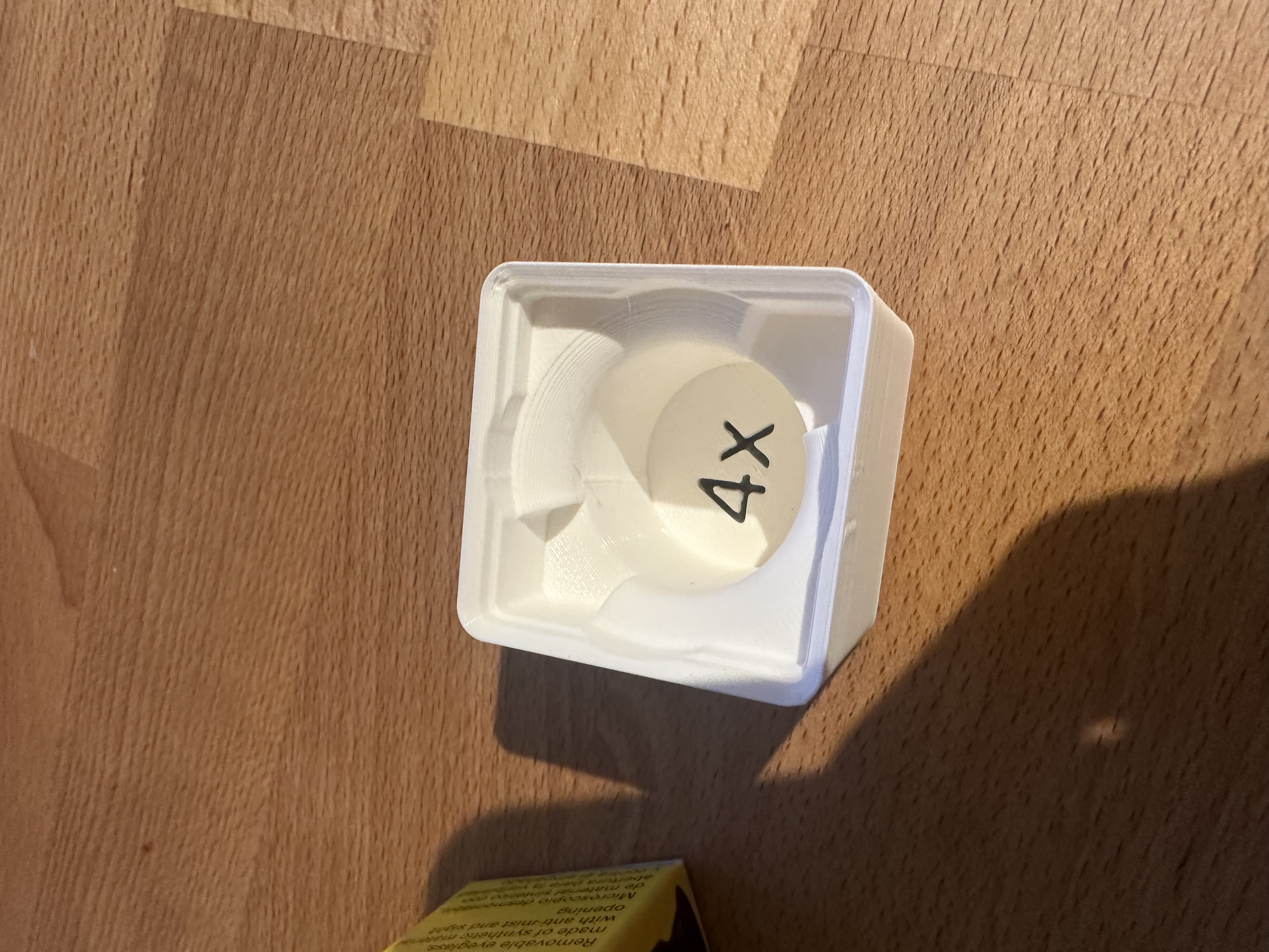 Đế Gridfinity 1x1 cho Kính lúp Bergeon 2511-TN Số 2 1/2 4x