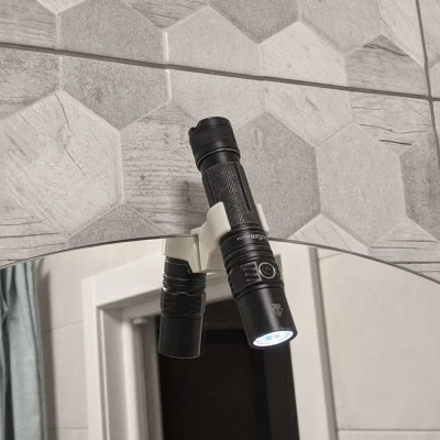 Chân đế giữ đèn pin soi gương