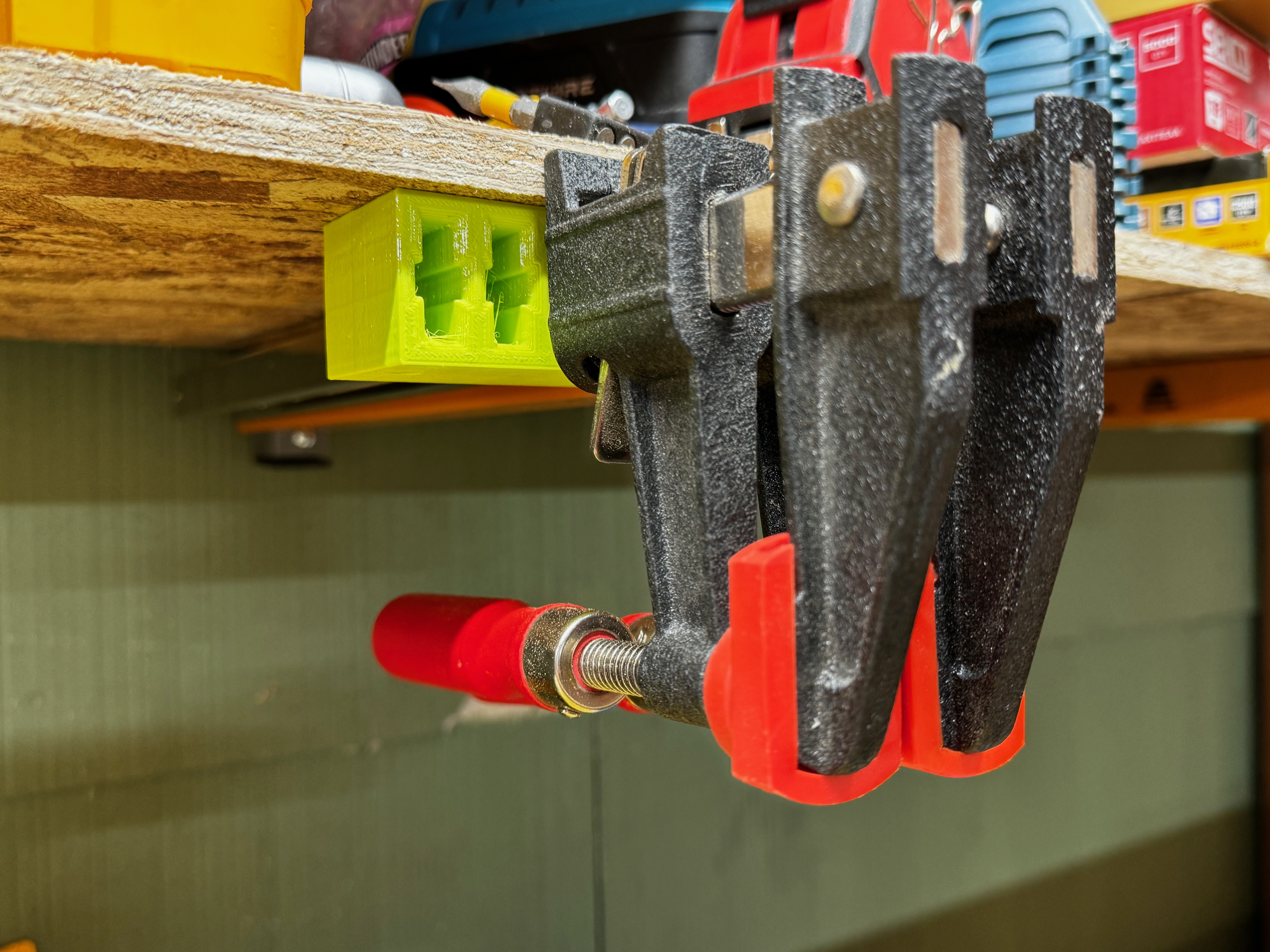 Giá Đỡ Kẹp Ngàm Dưới Bessey (OpenSCAD Parametric Tùy Chỉnh)