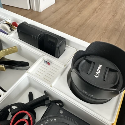 Kệ Sạc Canon Chuẩn Gridfinity