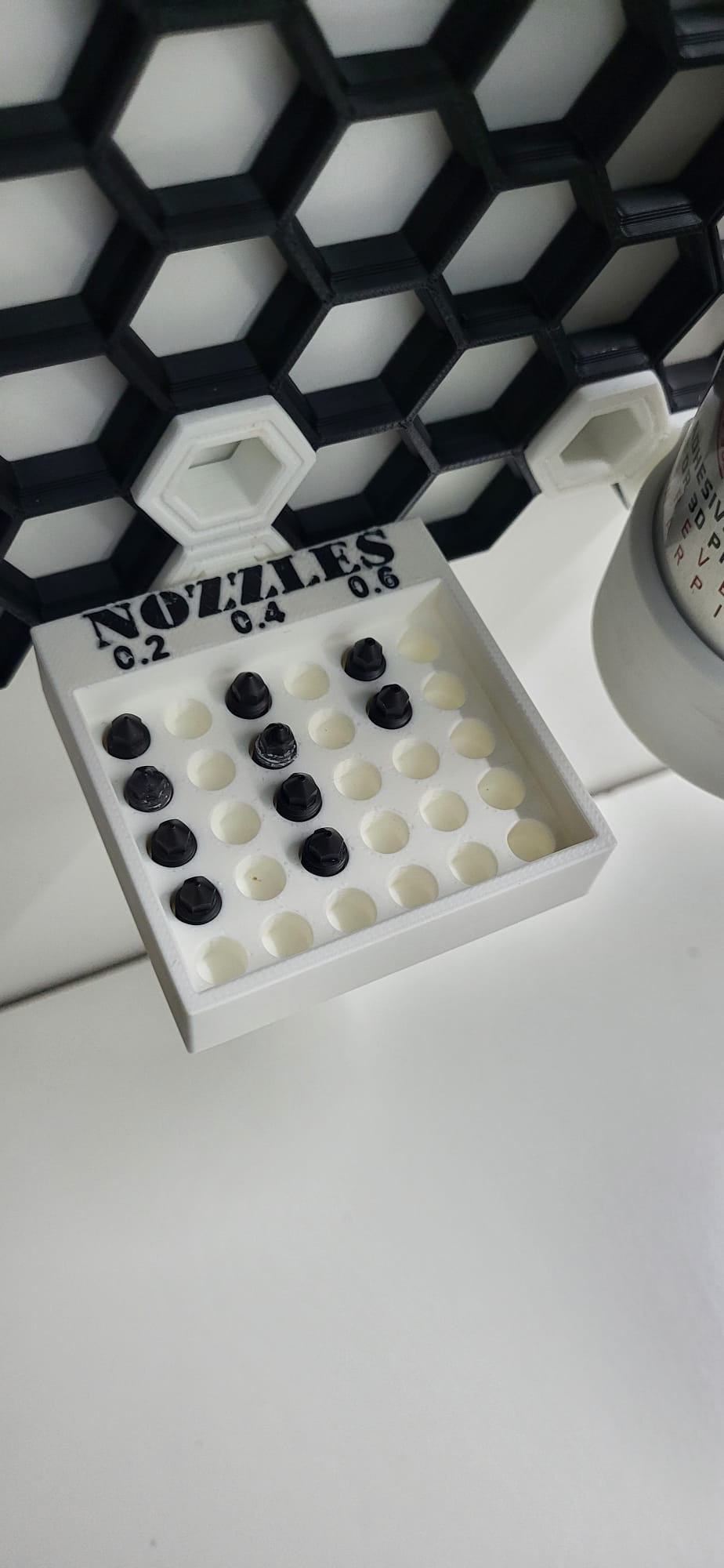 Giá đỡ đầu phun dạng tổ ong