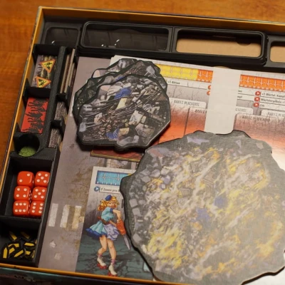 Hộp đựng Zombicide Season 2 Toxic City Mall - Khay đựng token