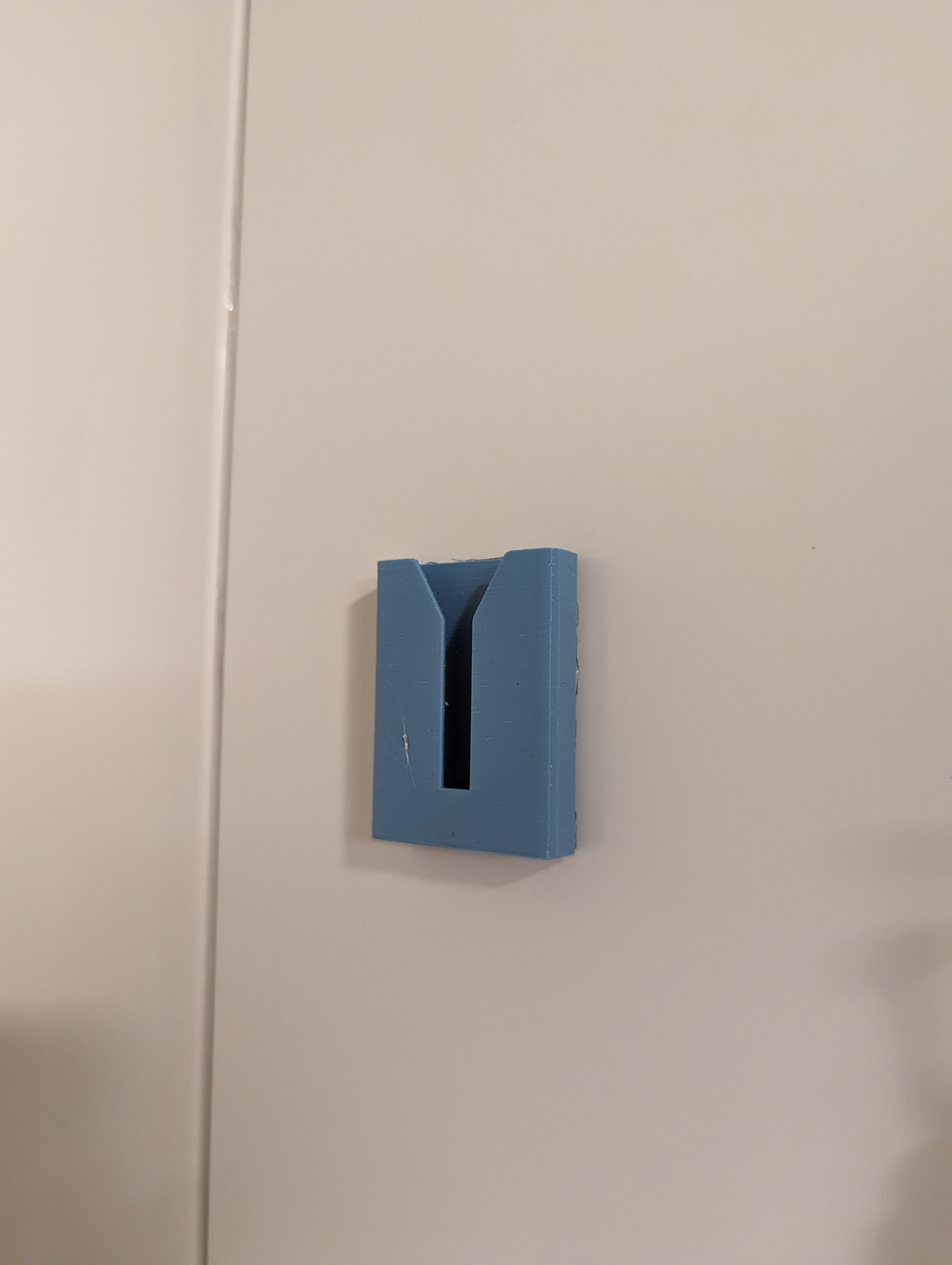 Giá đỡ cây gội đầu bằng băng keo 2 mặt