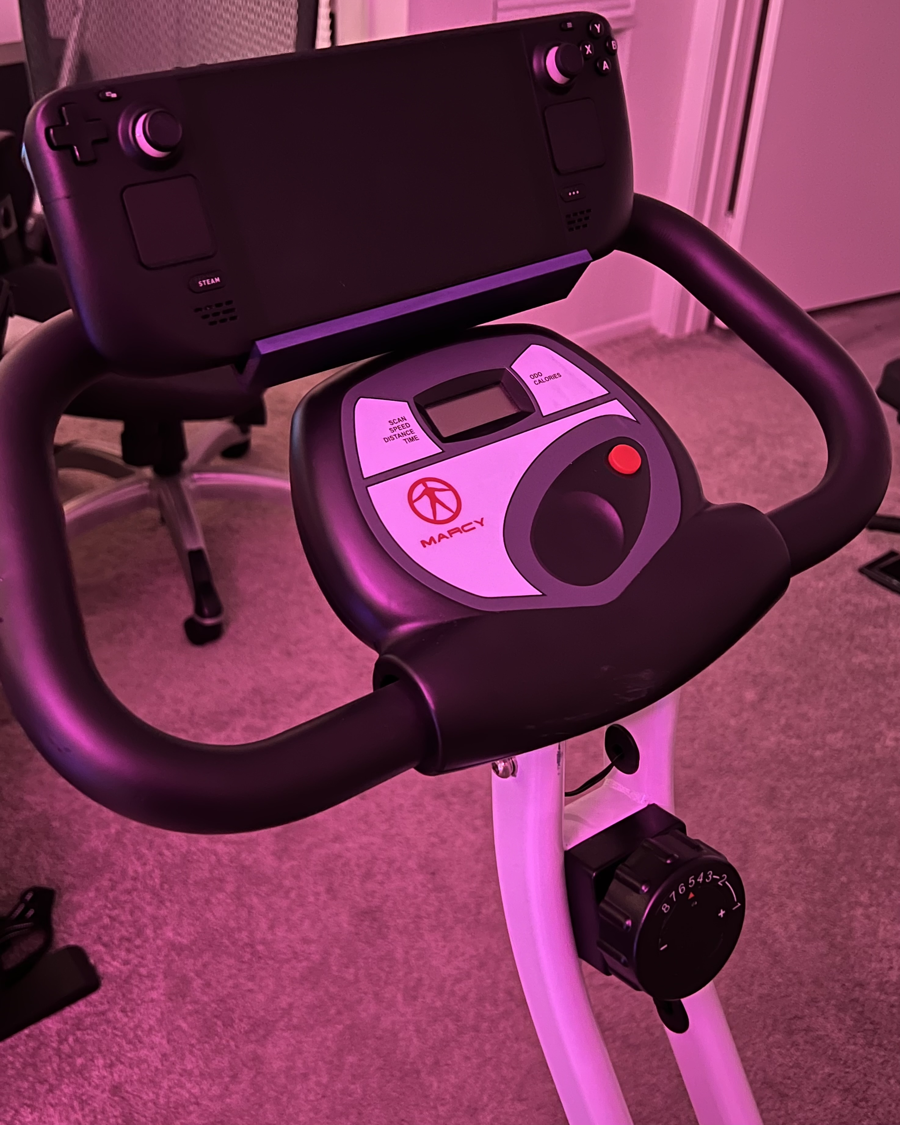 Giá đỡ Điện thoại/Steam Deck Lớn hơn cho Xe đạp Marcy NS-652