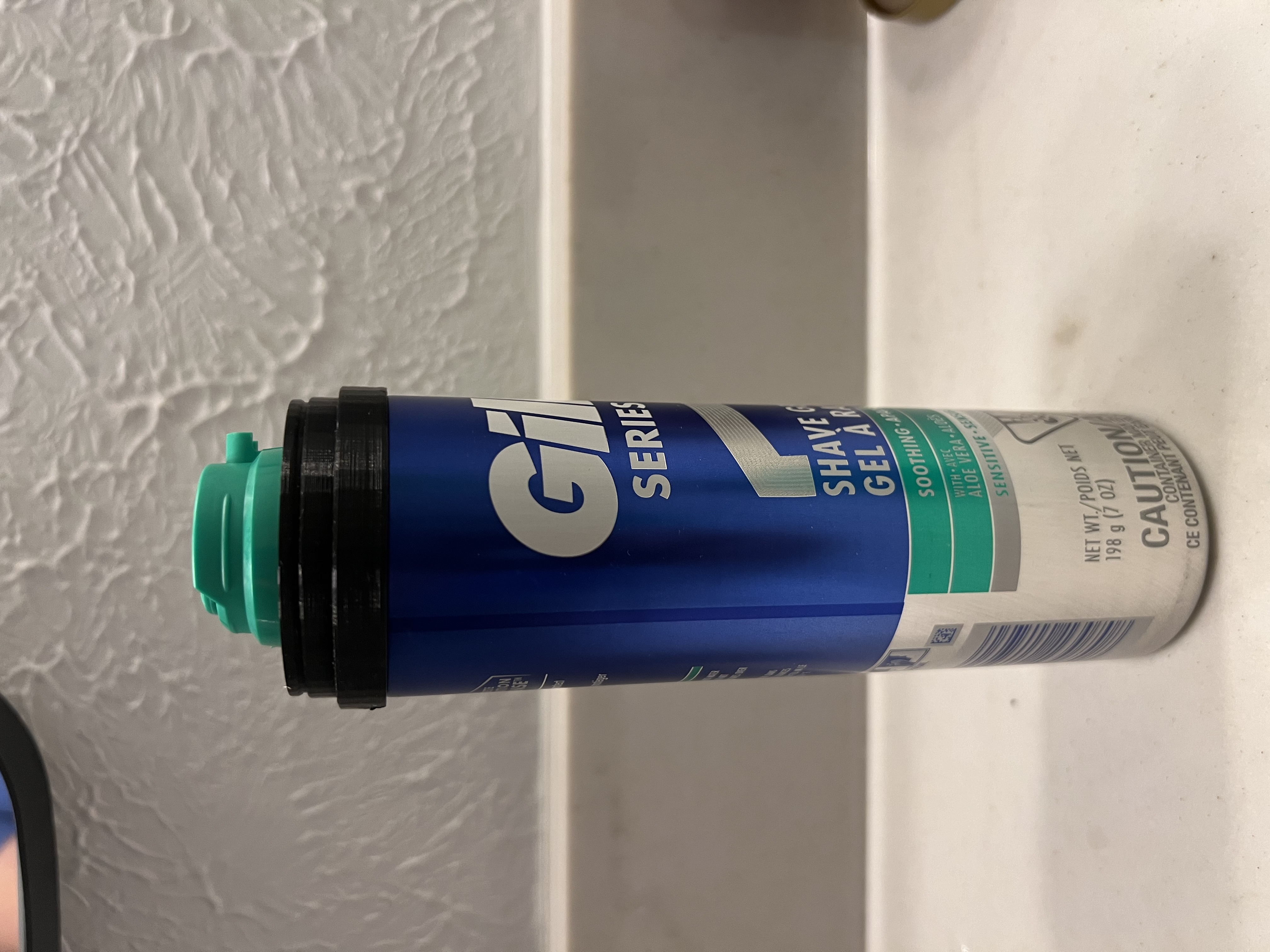 Đế Giữ Dao Cạo Râu Cho Lon Kem Cạo Râu (Gắn Vặn)