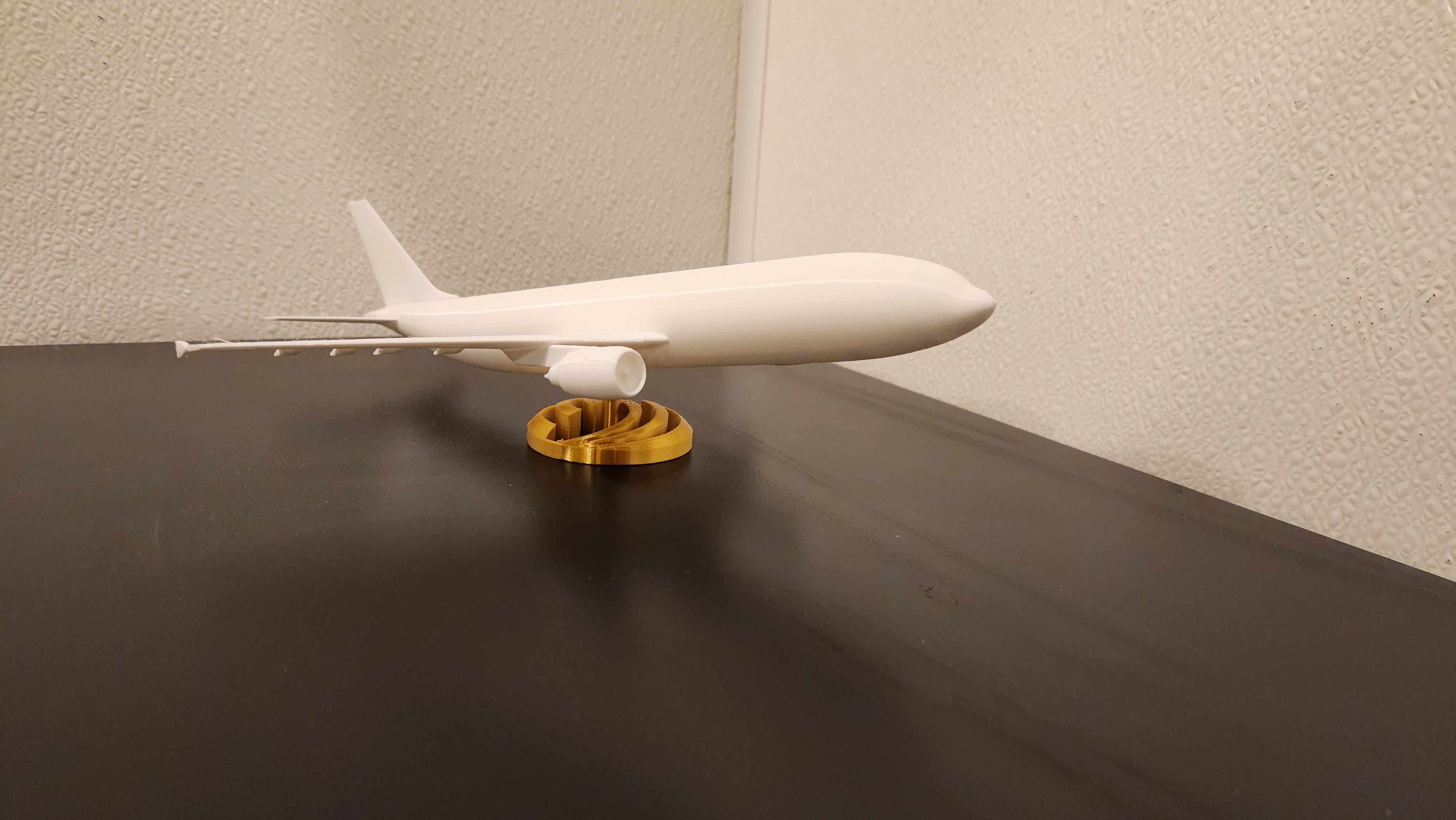 Mô hình Airbus A300-600 Tỉ lệ 1:200