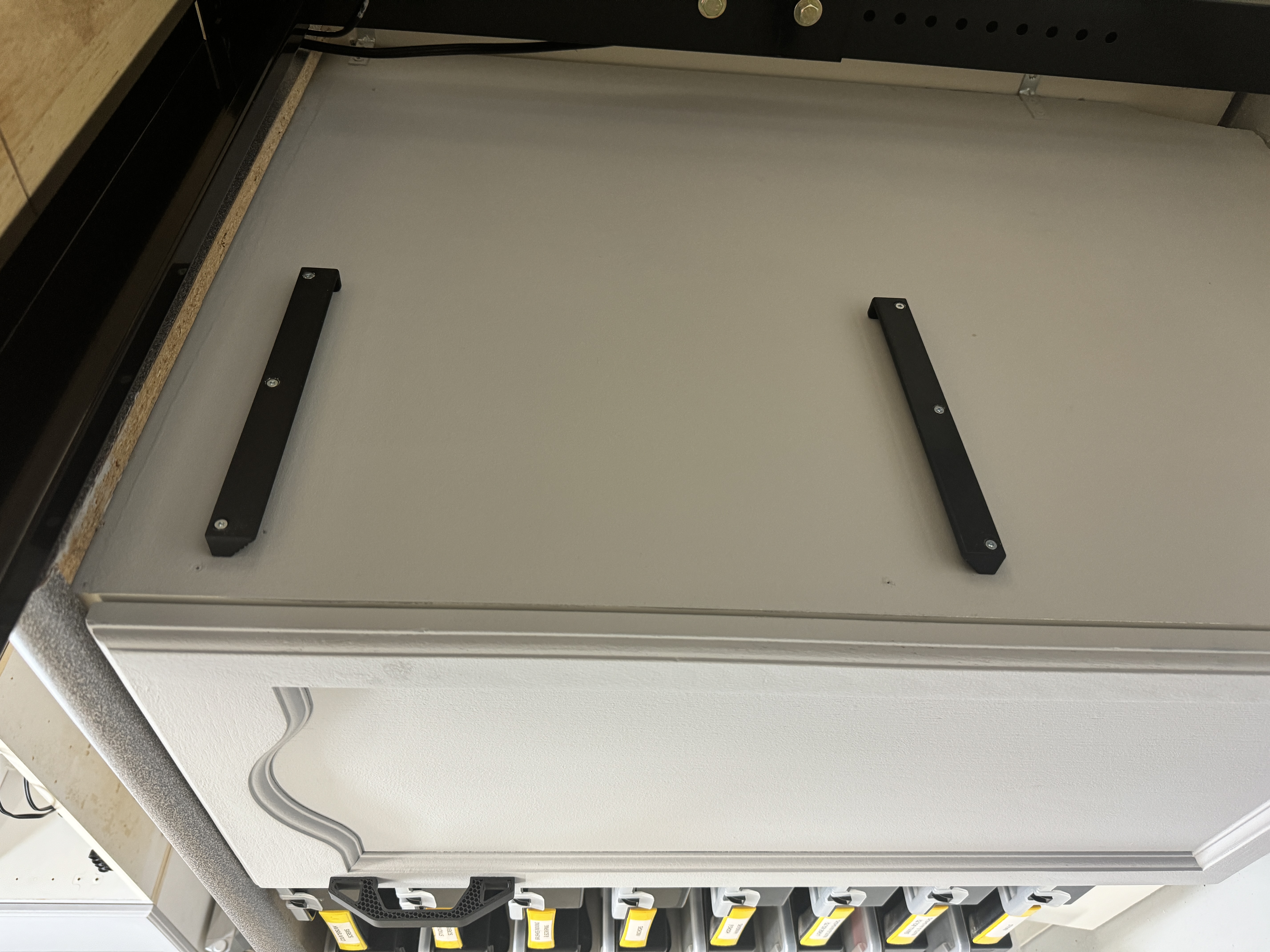 Chân trượt cho Ghế đẩu Costco