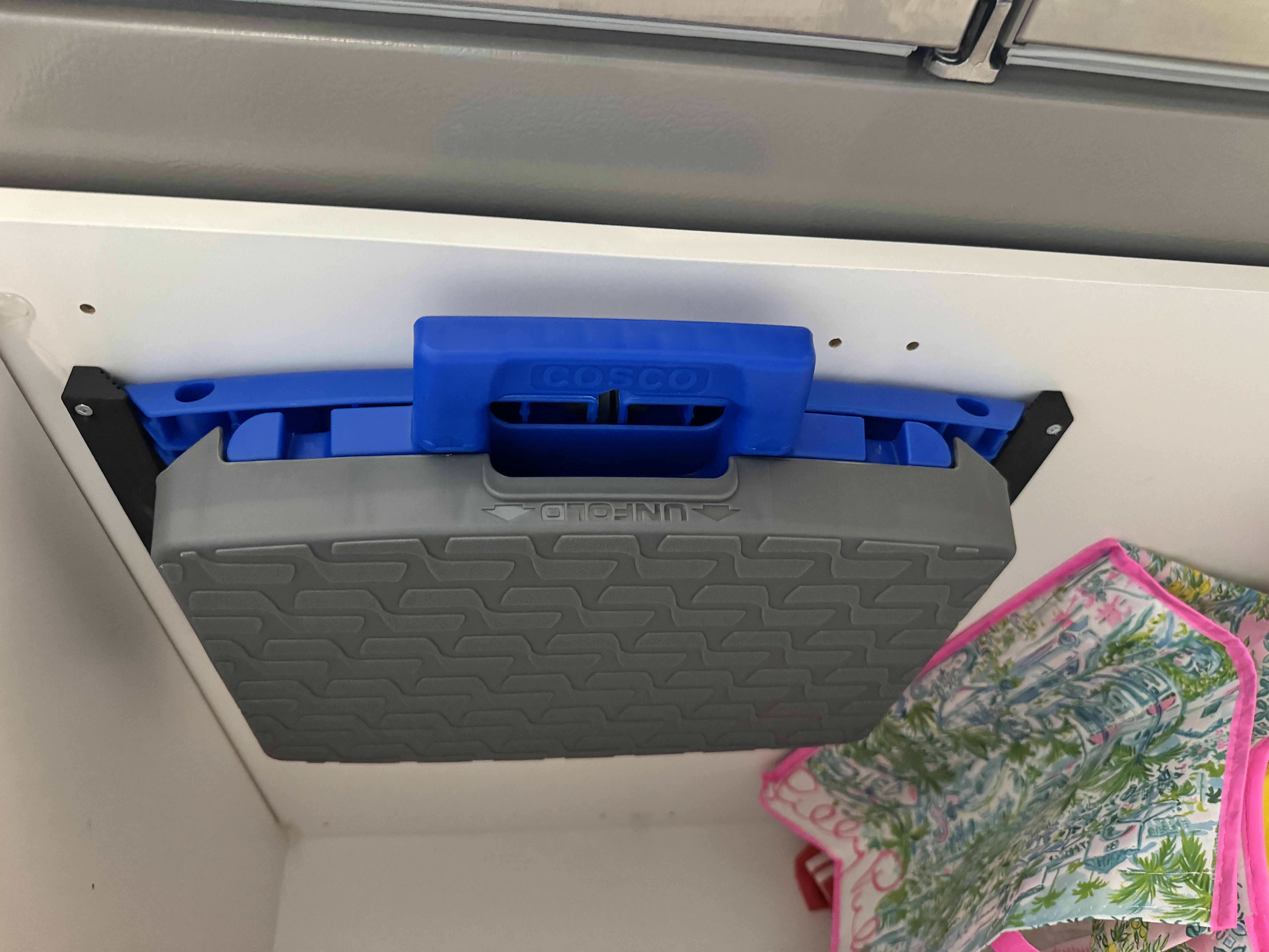 Chân trượt cho Ghế đẩu Costco