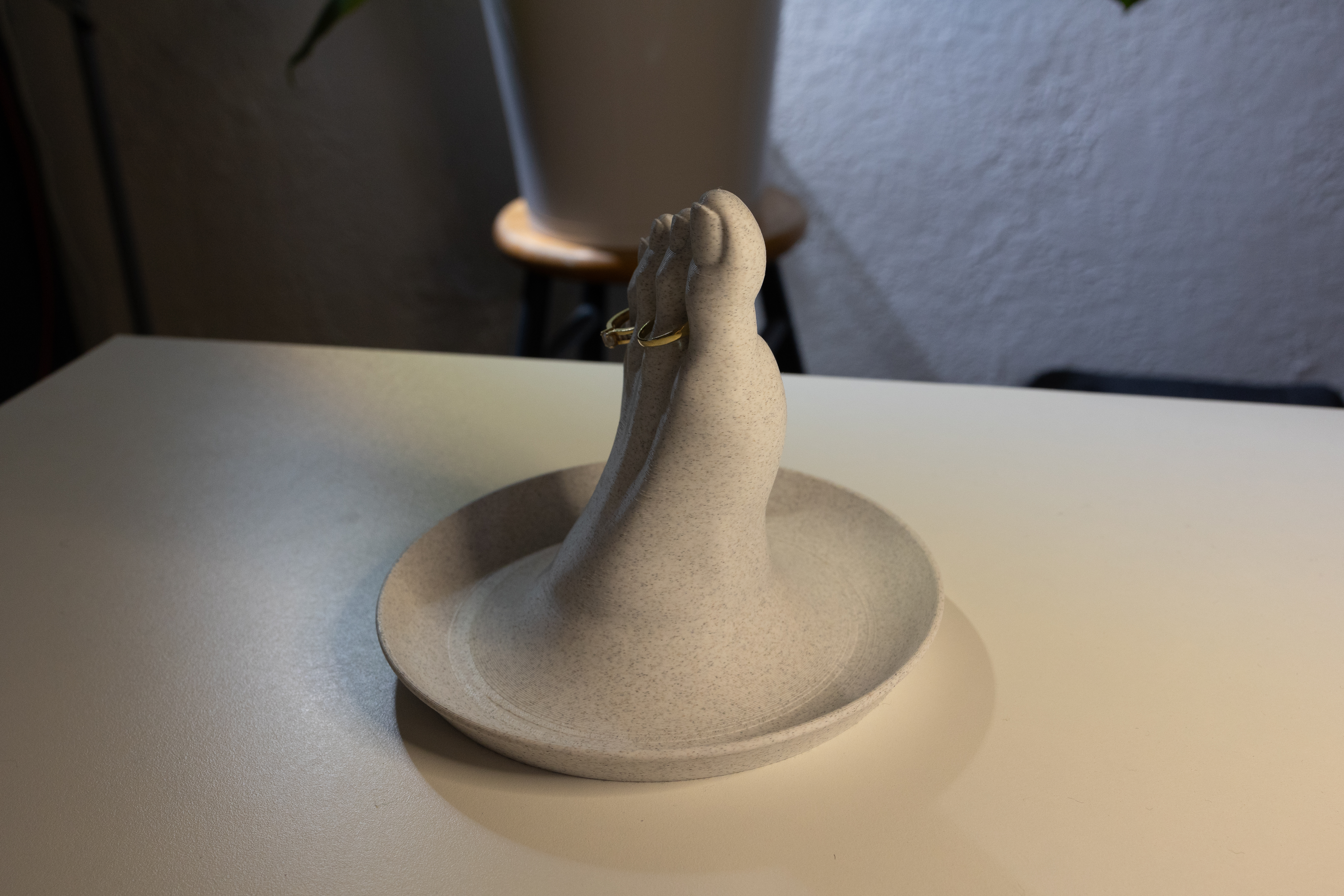 Đế Giữ Nhẫn Hình Bàn Chân