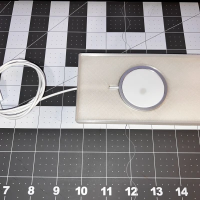 Đế Sạc MagSafe Cho iPhone 13 Pro