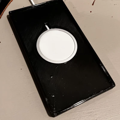 Đế Sạc MagSafe Cho iPhone 13 Pro