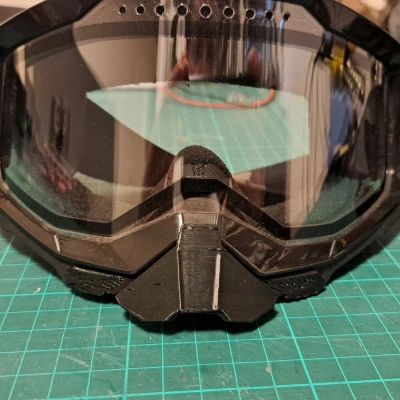 Chụp Mũi Kính Strata 2 MX