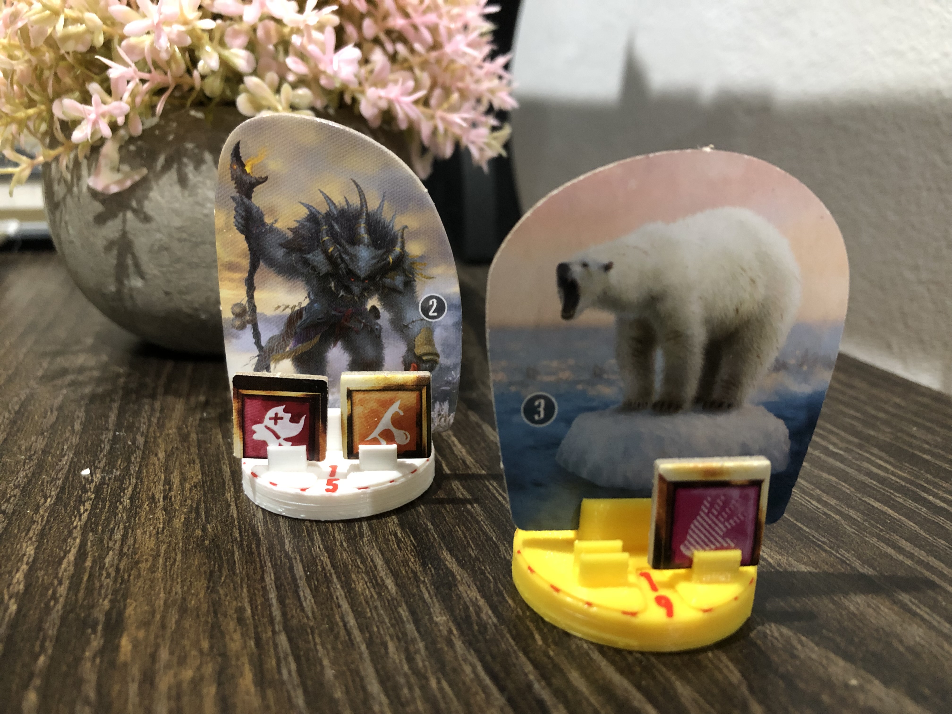 Chân đế hộp đếm Frosthaven - Bản sửa đổi với khe cắm bổ trợ