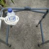 Cái giữ ly/chai tự cân bằng cho nạng, khung tập đi, xe lăn - Thumbnail 7