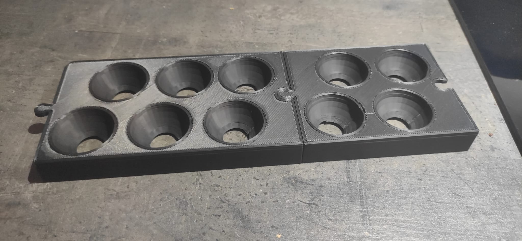 Khay trứng xếp chồng 4 và 6 quả