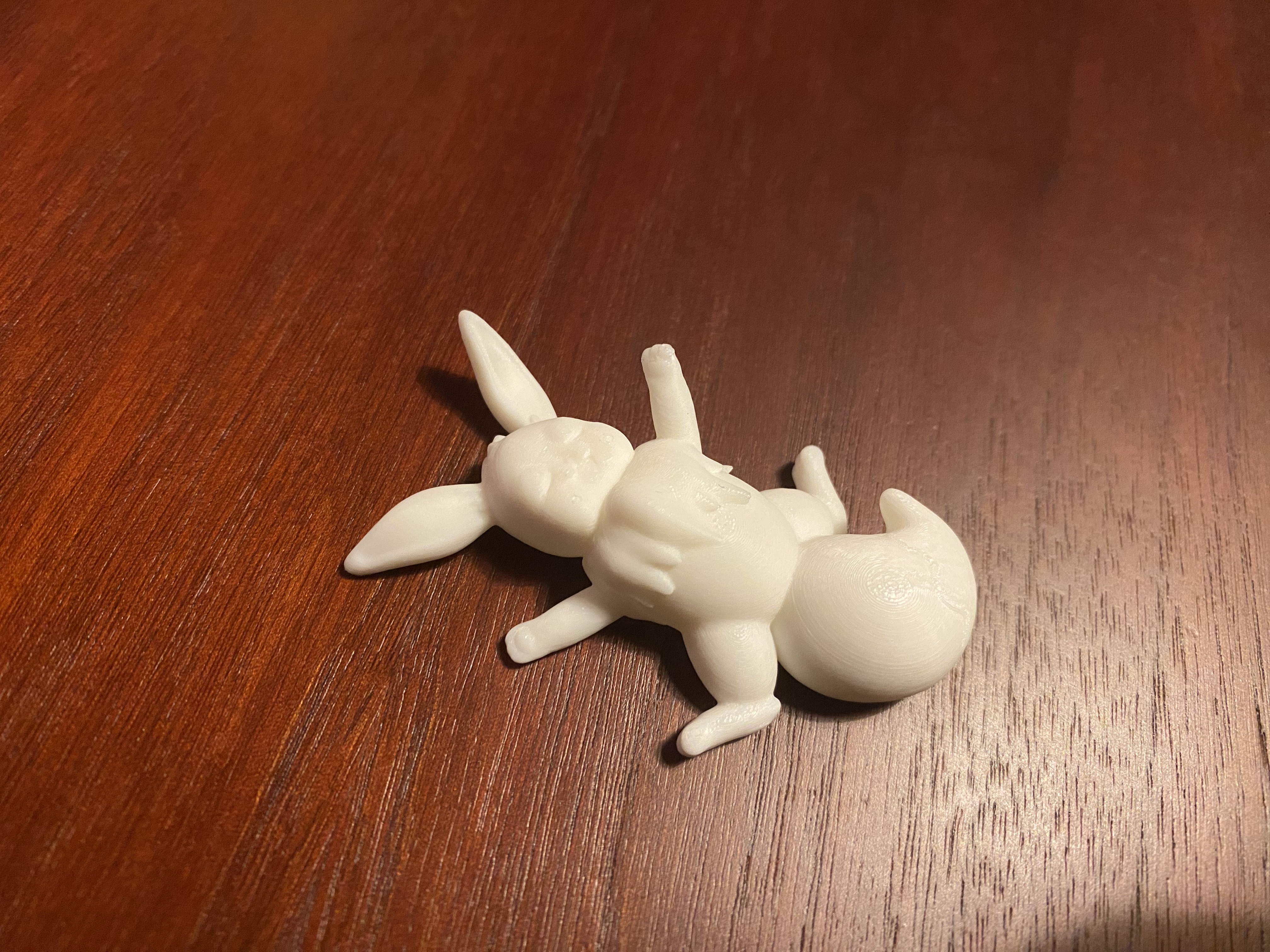 Mô hình Eevee - Chú Pokémon thư giãn