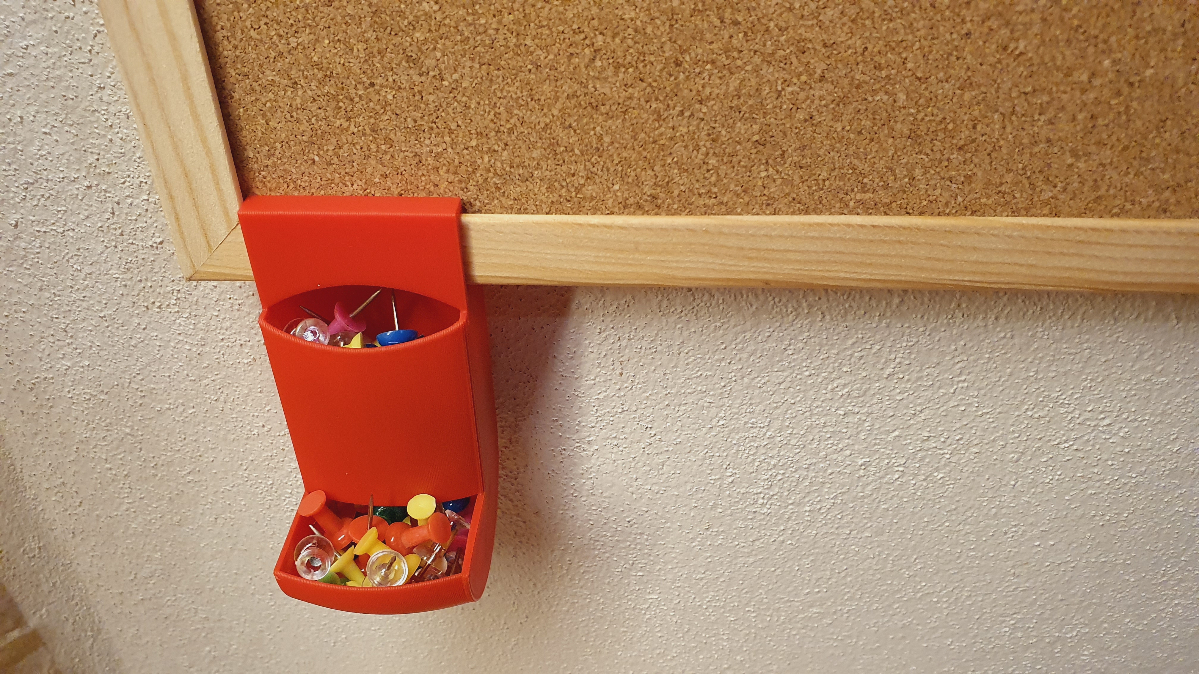 Hộp đựng kim ghim treo