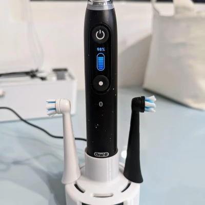 Đế cắm bàn chải đánh răng Oral-B iO 10
