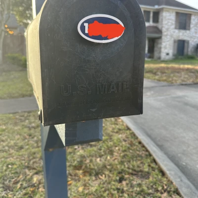 Tay nắm và số nhà cho hộp thư