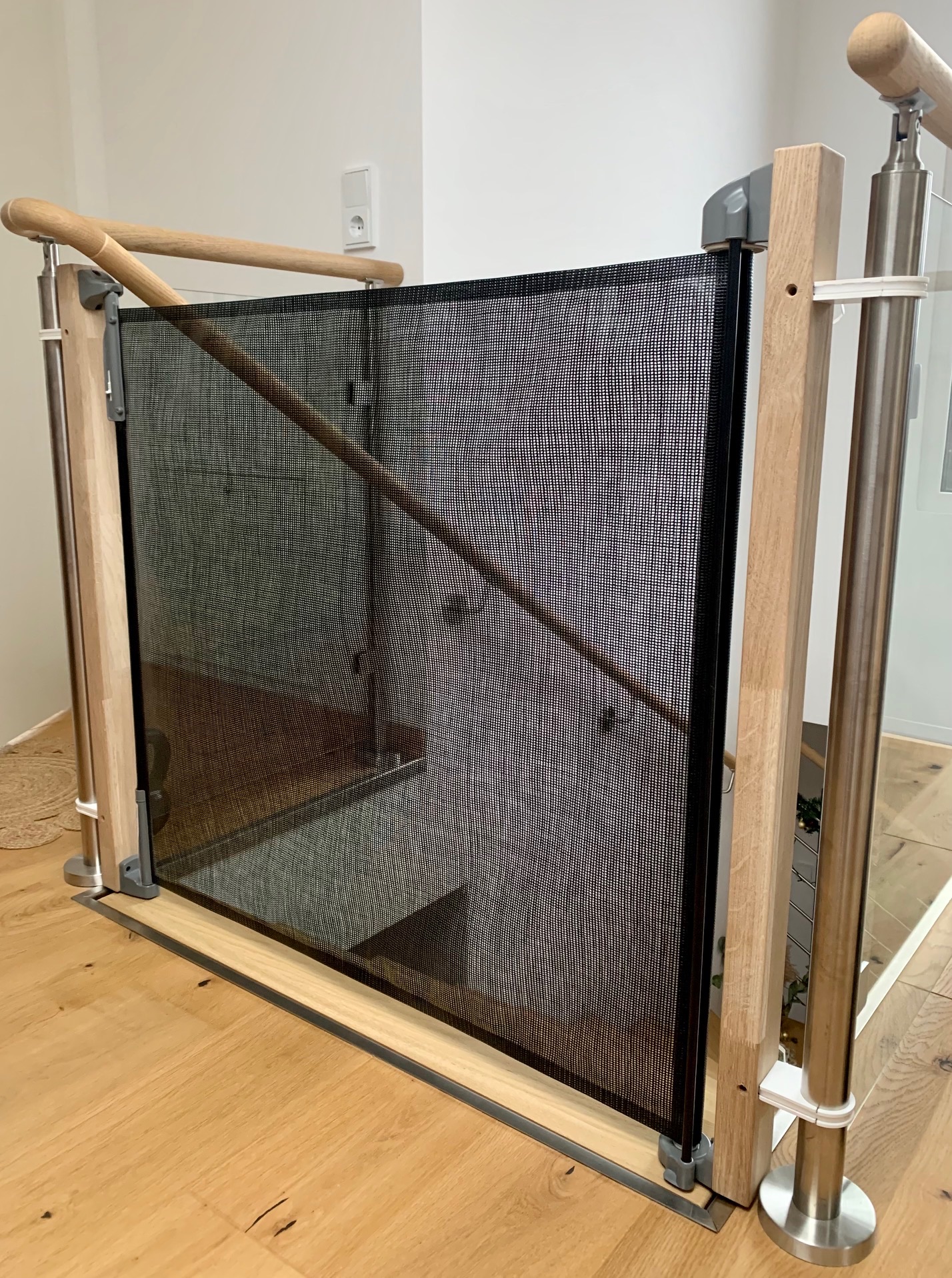 Chêm đệm thanh chắn an toàn cầu thang cho bé ABUS