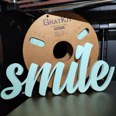 Chữ 'Smile' Trang Trí