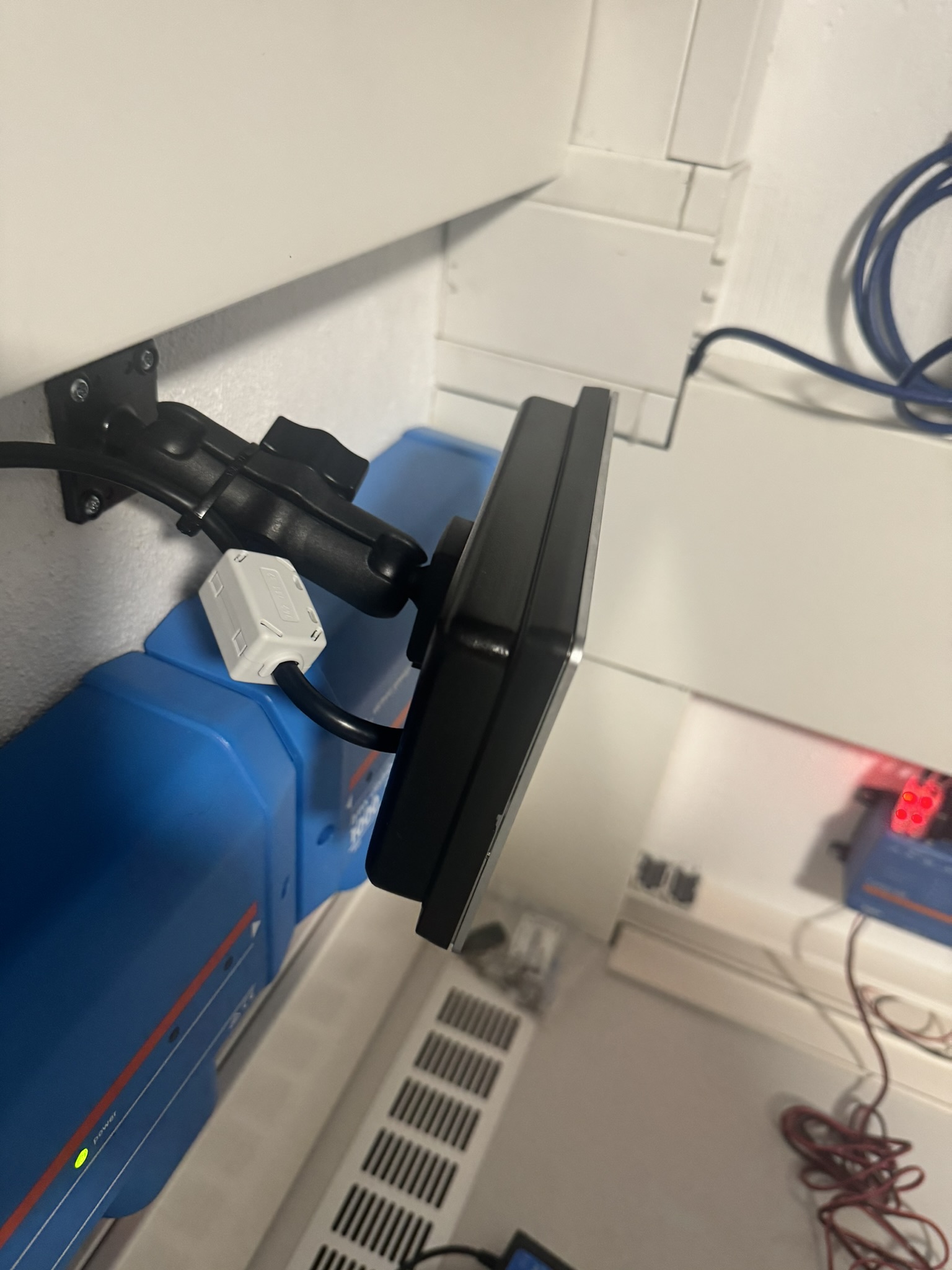 Vỏ Victron GX Touch 70