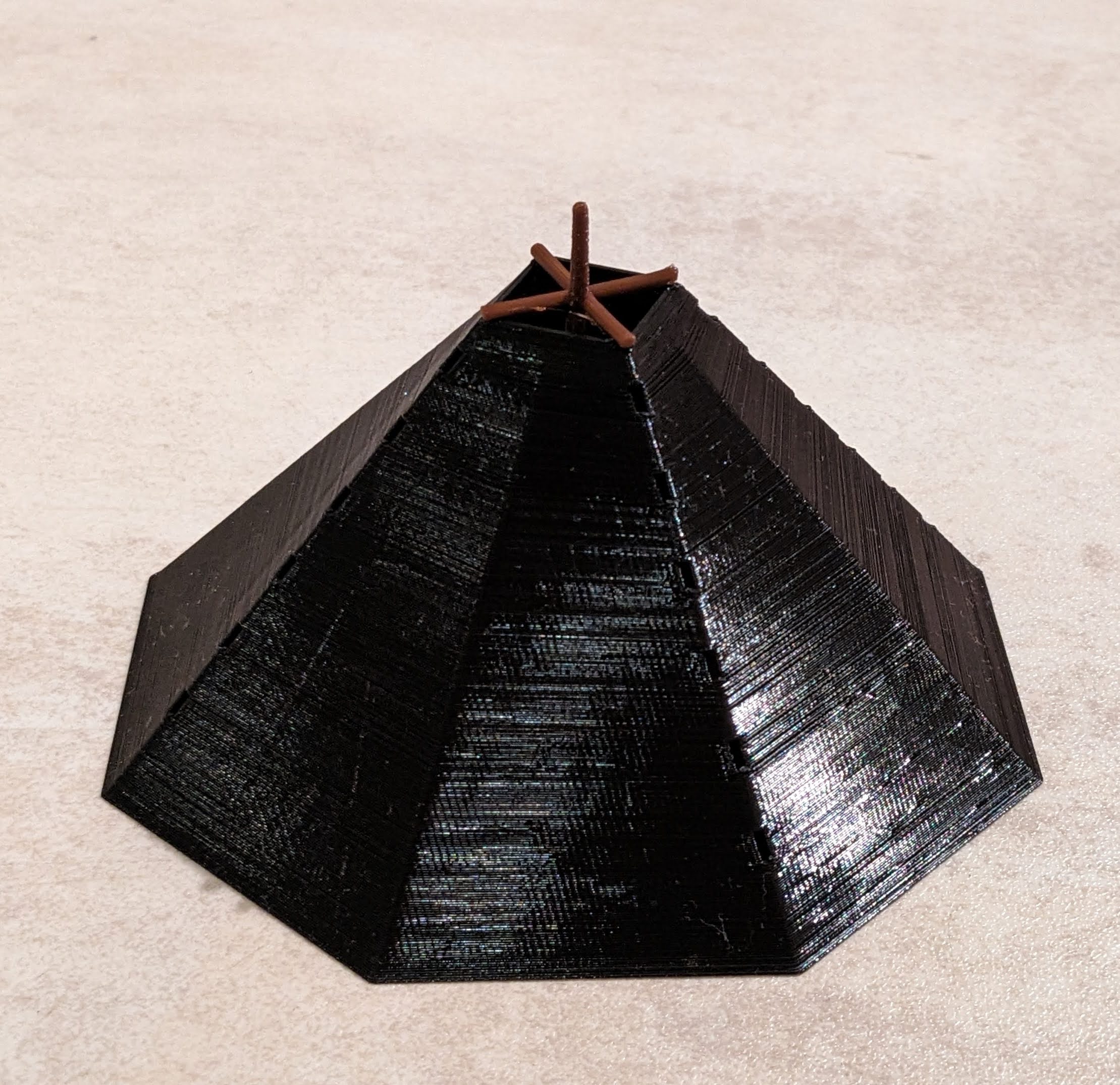 Kohte - Vật thể chiếu sáng