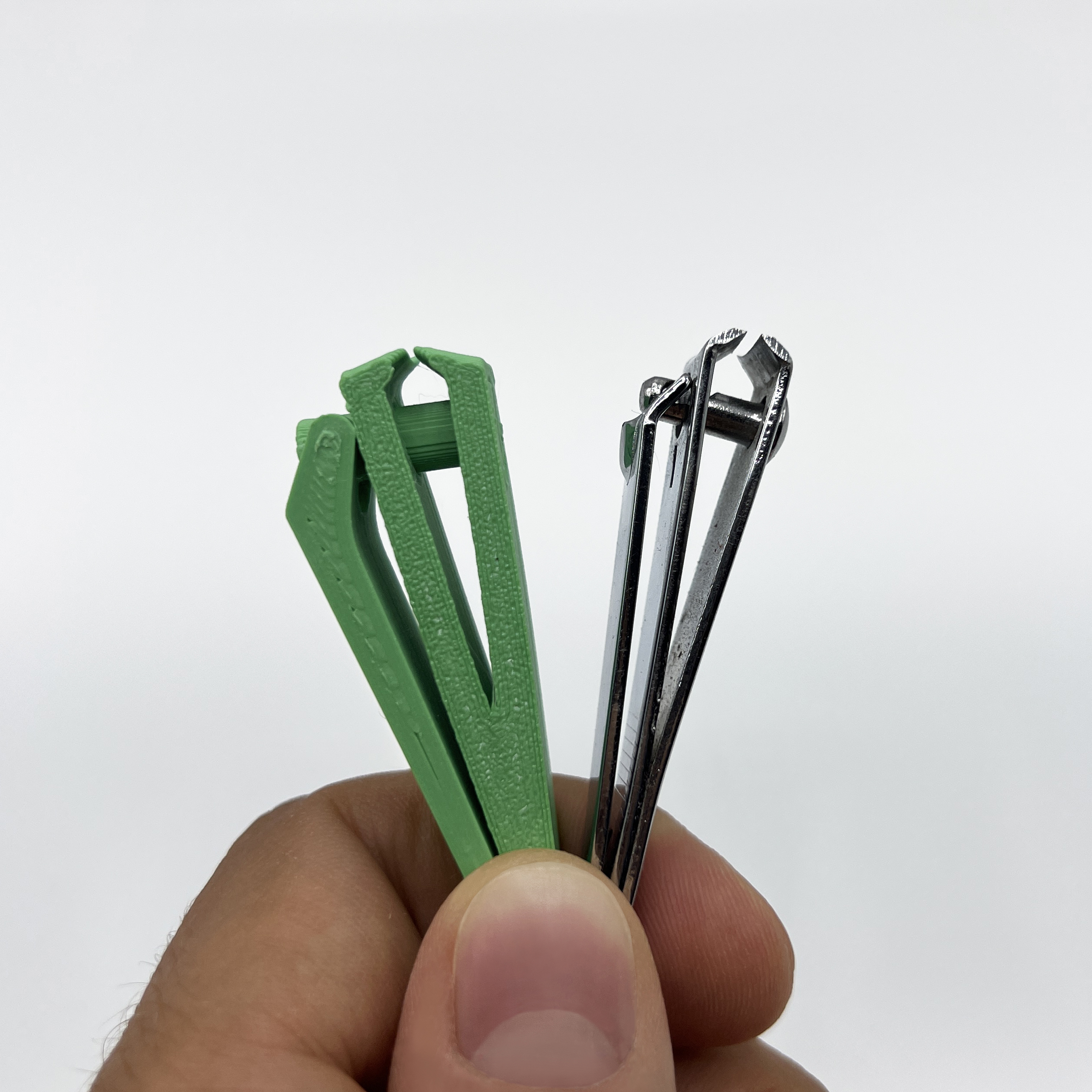 Cái dũa móng tay vô dụng nhất thế giới