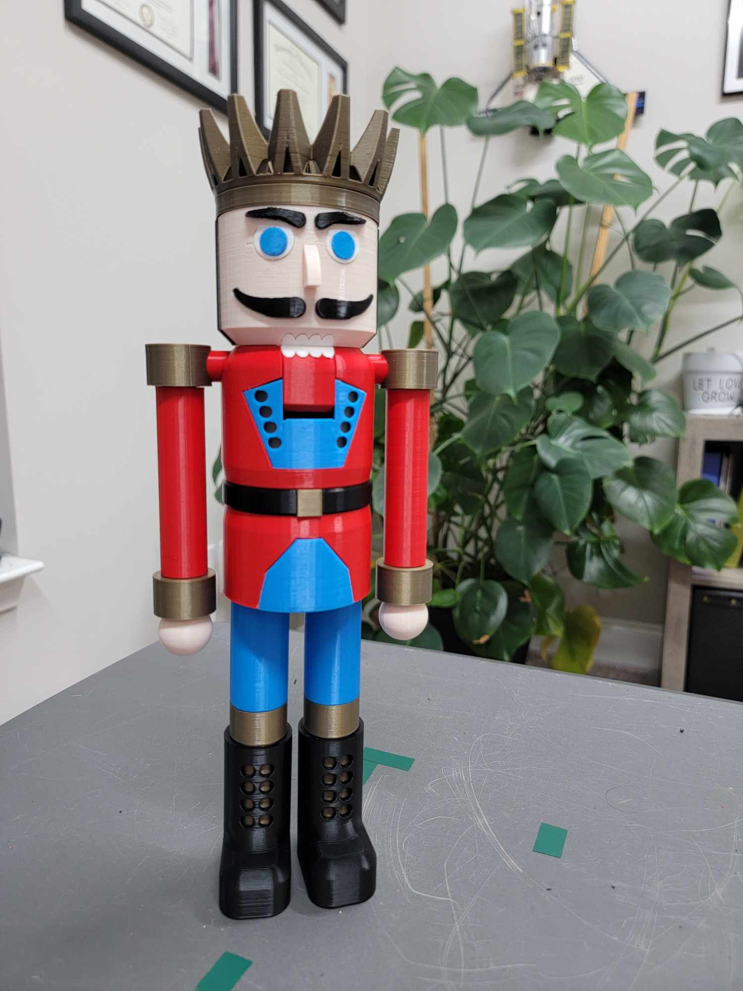 LÍNH NUTCRACKER LẮP RÁP DỄ DÀNG