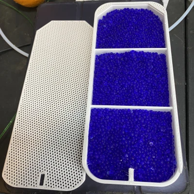 Cục hút ẩm cho hộp khô Rubbermaid