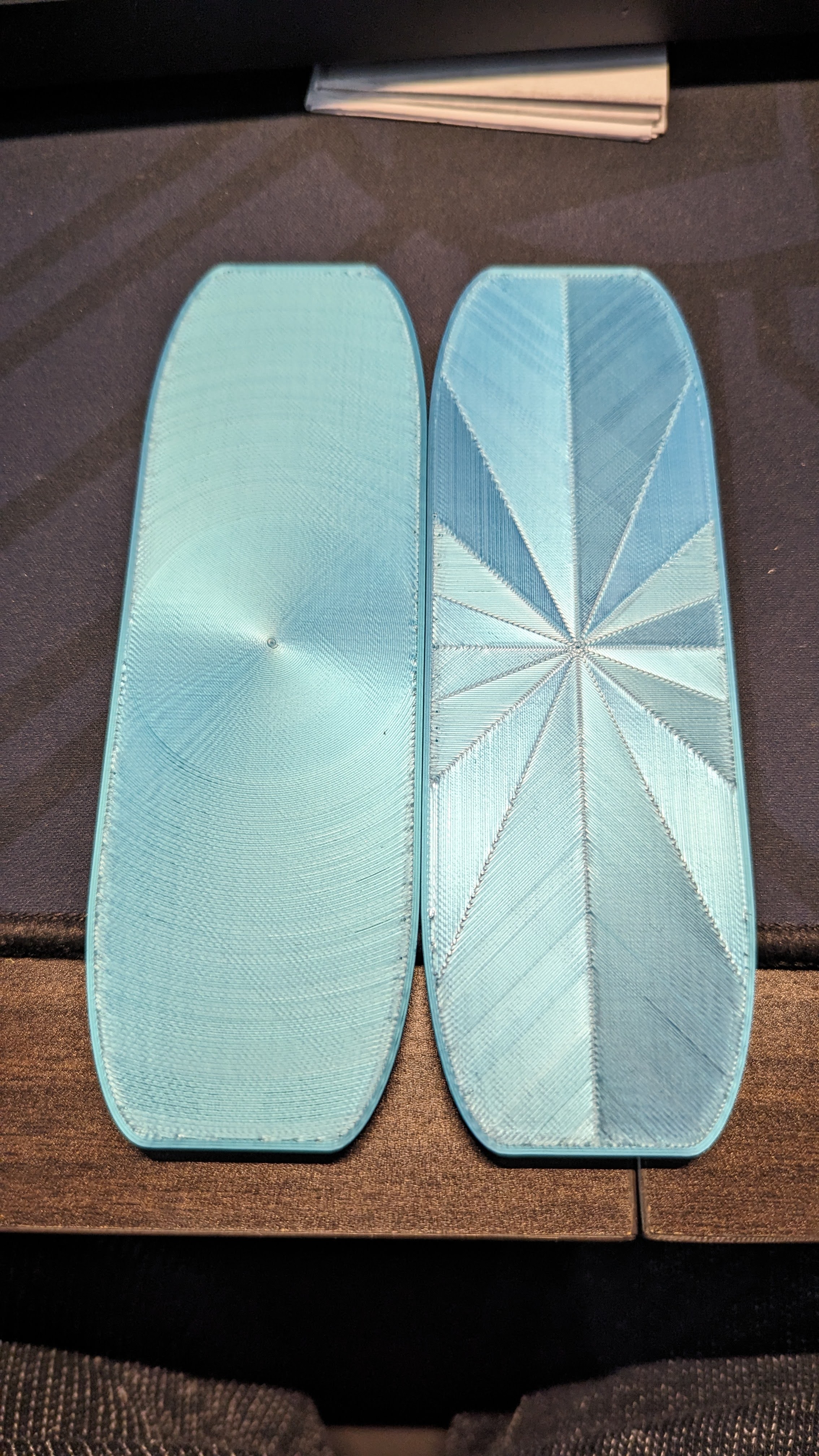 Bookmark với các hoa văn đáy khác nhau