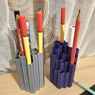 Ống Cắm Bút Hình Lục Giác