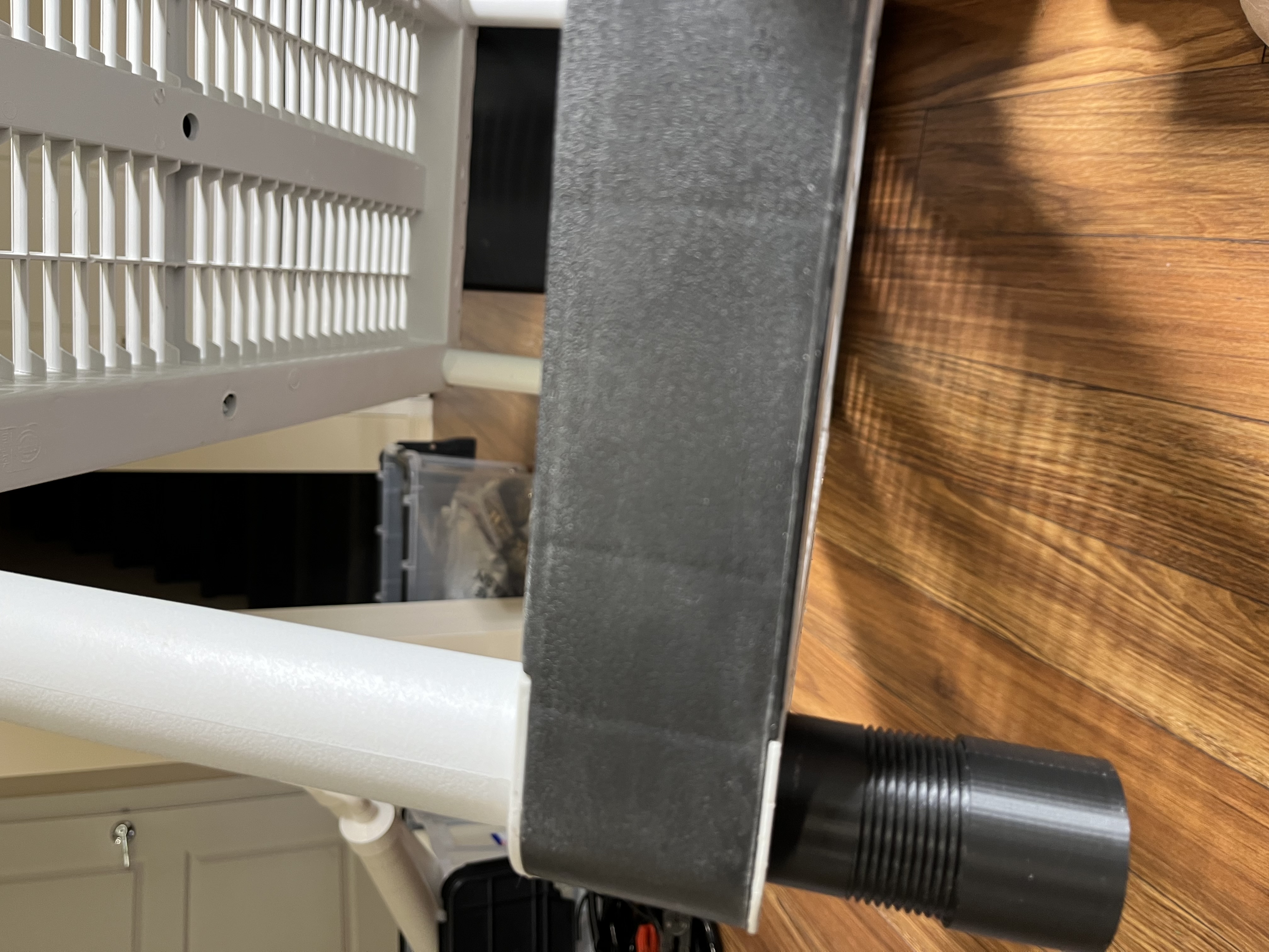 Chân Kệ Có Thể Điều Chỉnh