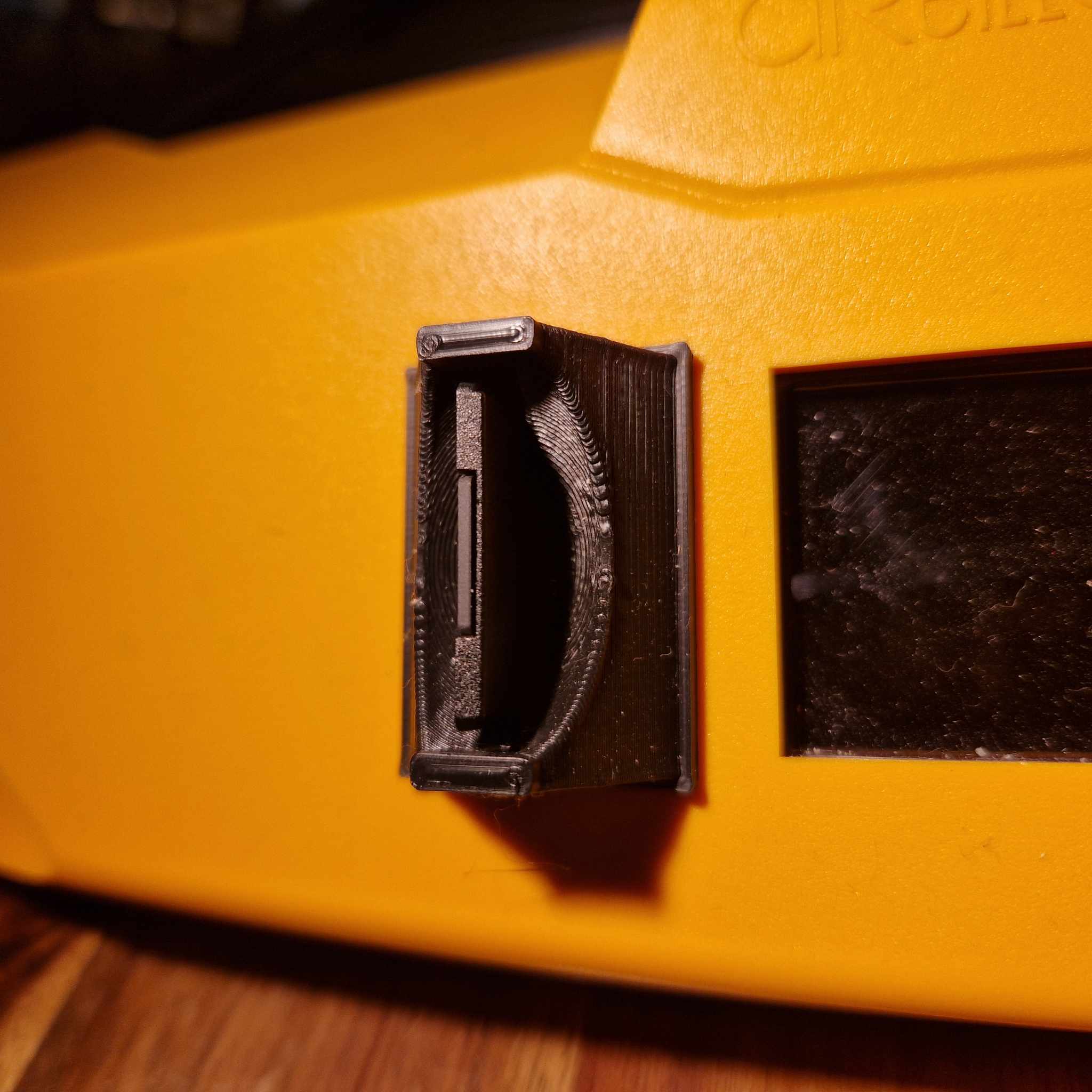 Bảo vệ thẻ nhớ máy in Artillery Hornet