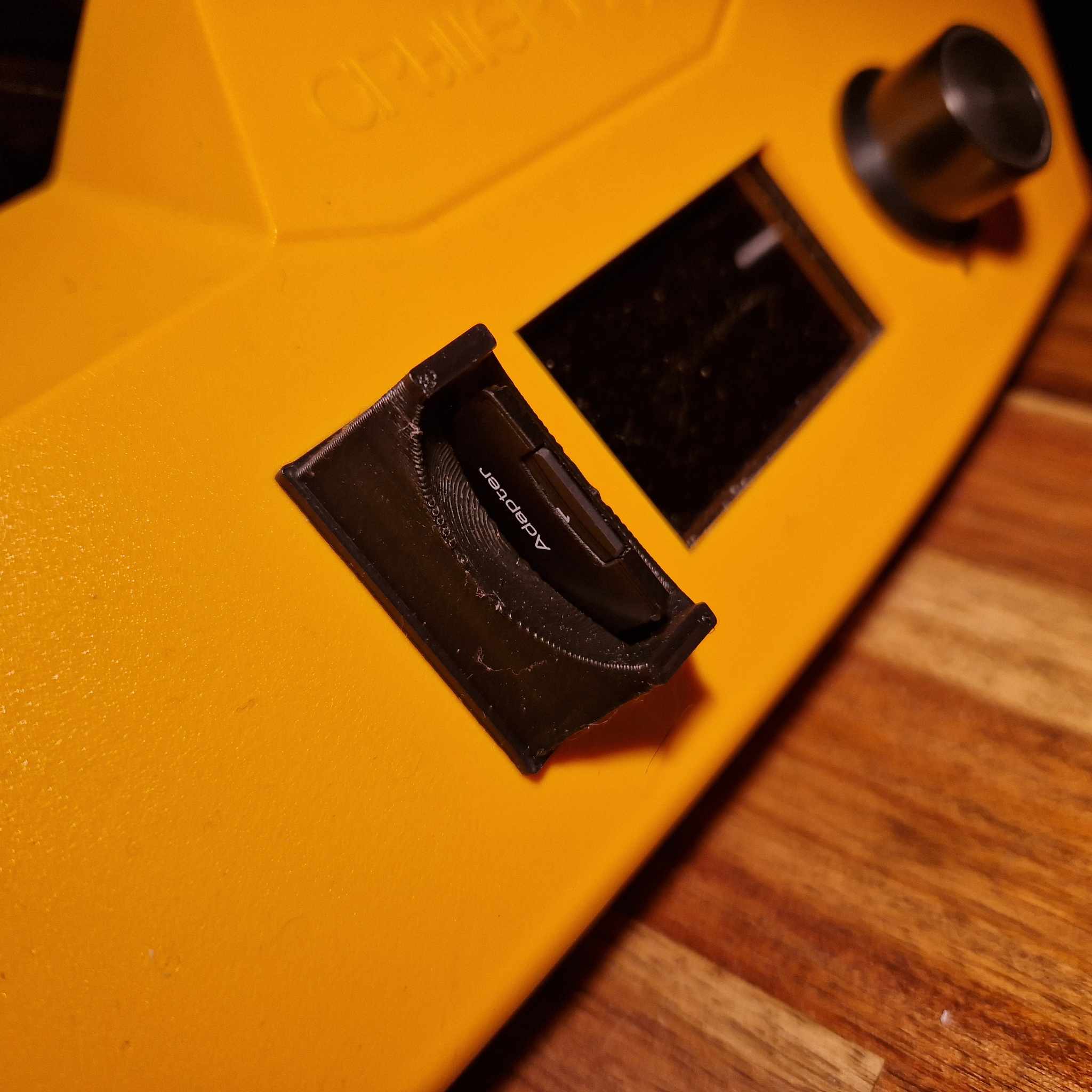 Bảo vệ thẻ nhớ máy in Artillery Hornet