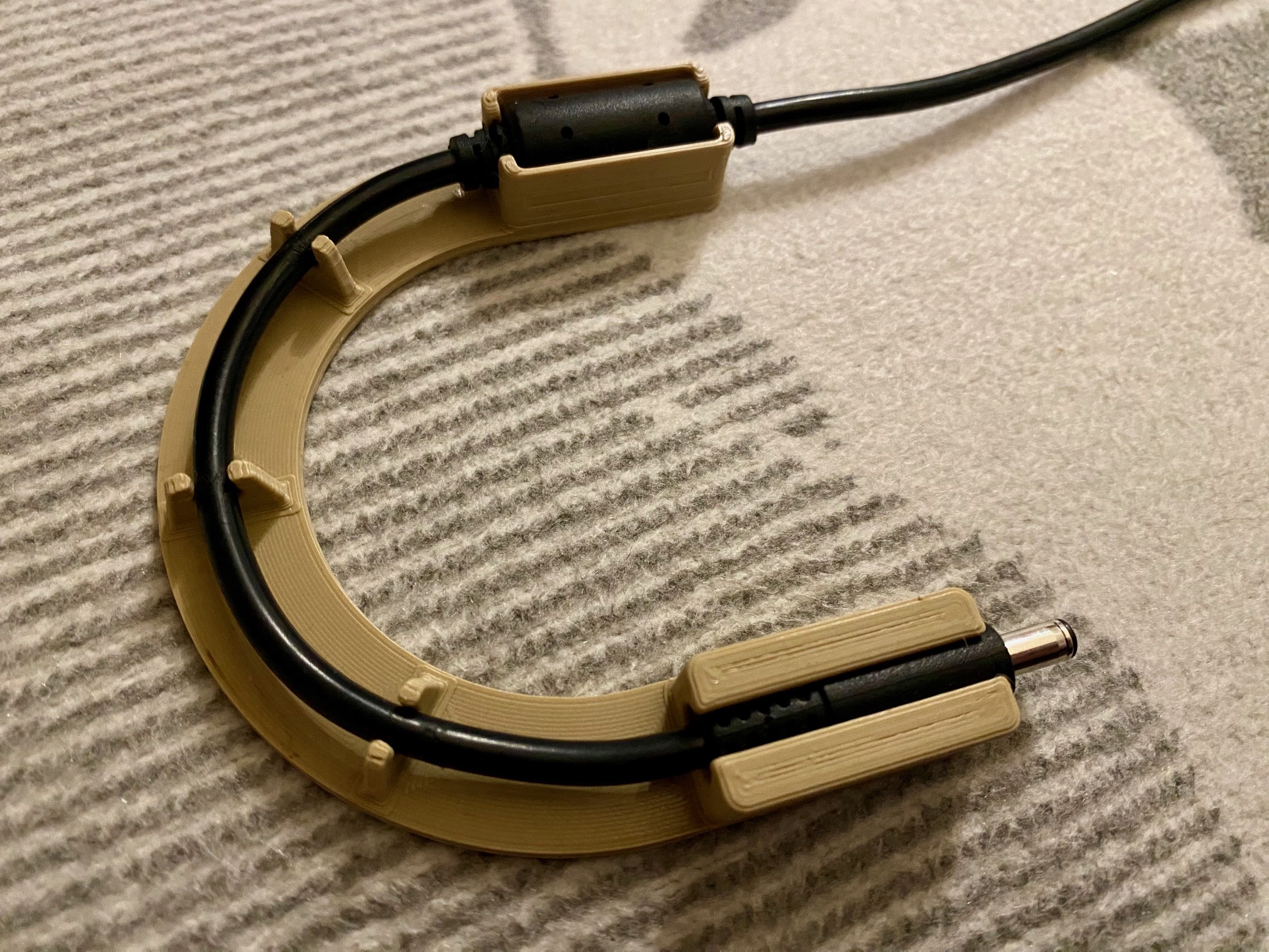 Chống gãy dây sạc cho AC Adapter Dell Inspiron/Vostro 45W chân tròn 4,5mm