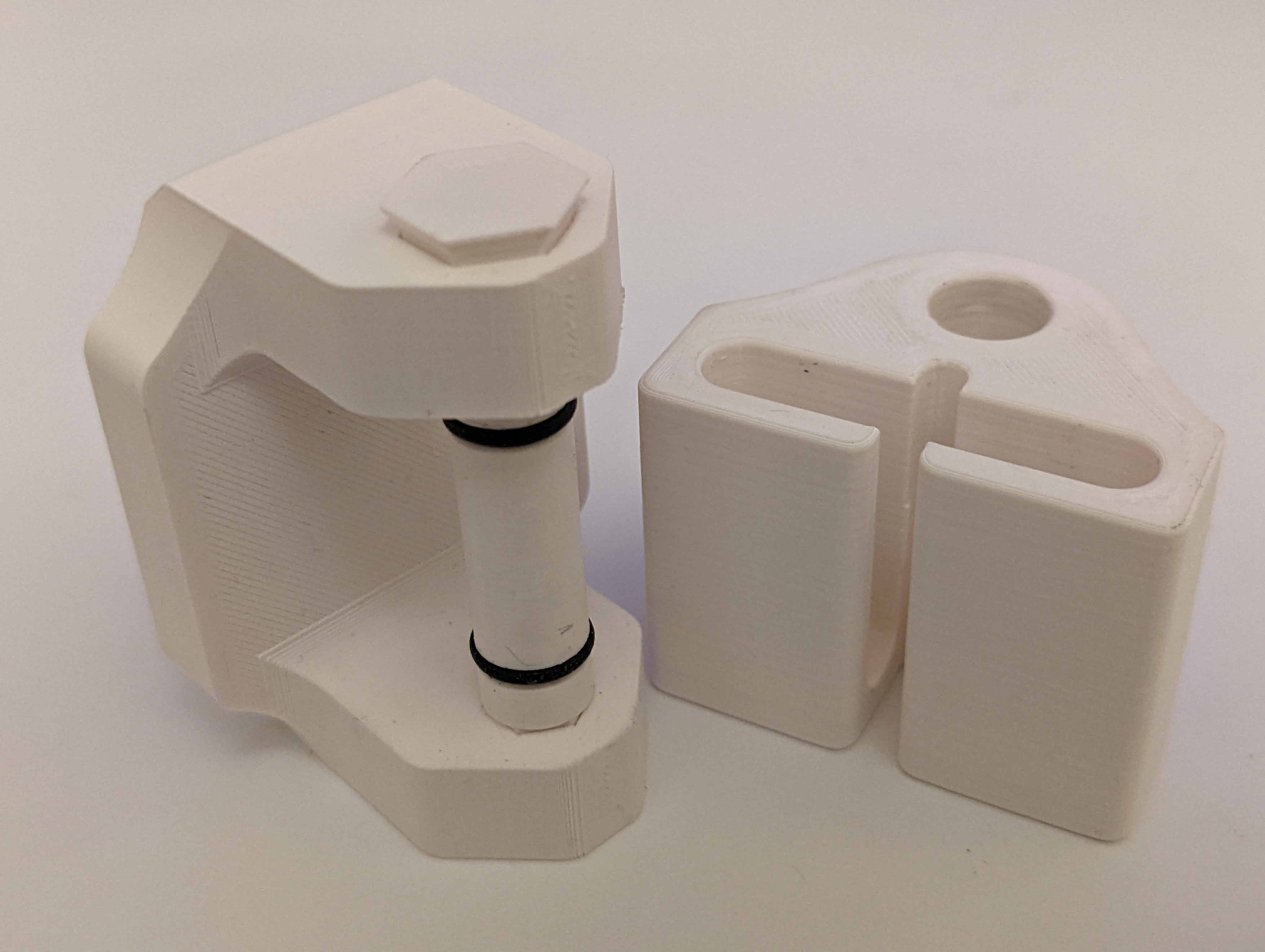 Đế treo tường cho Camera PS4 V2