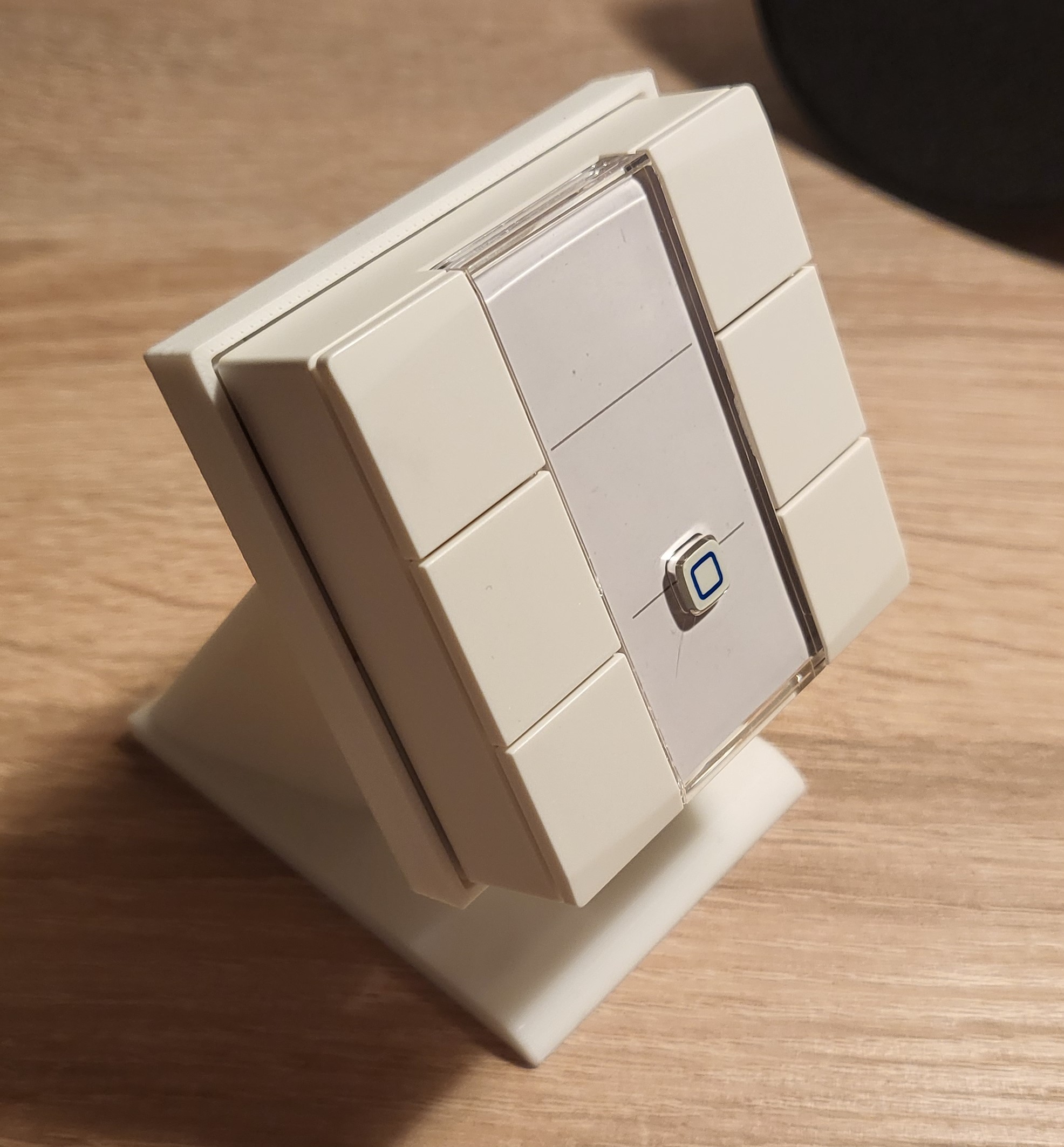 Chân đế bàn cho HomaticIP Thermostat/Switch