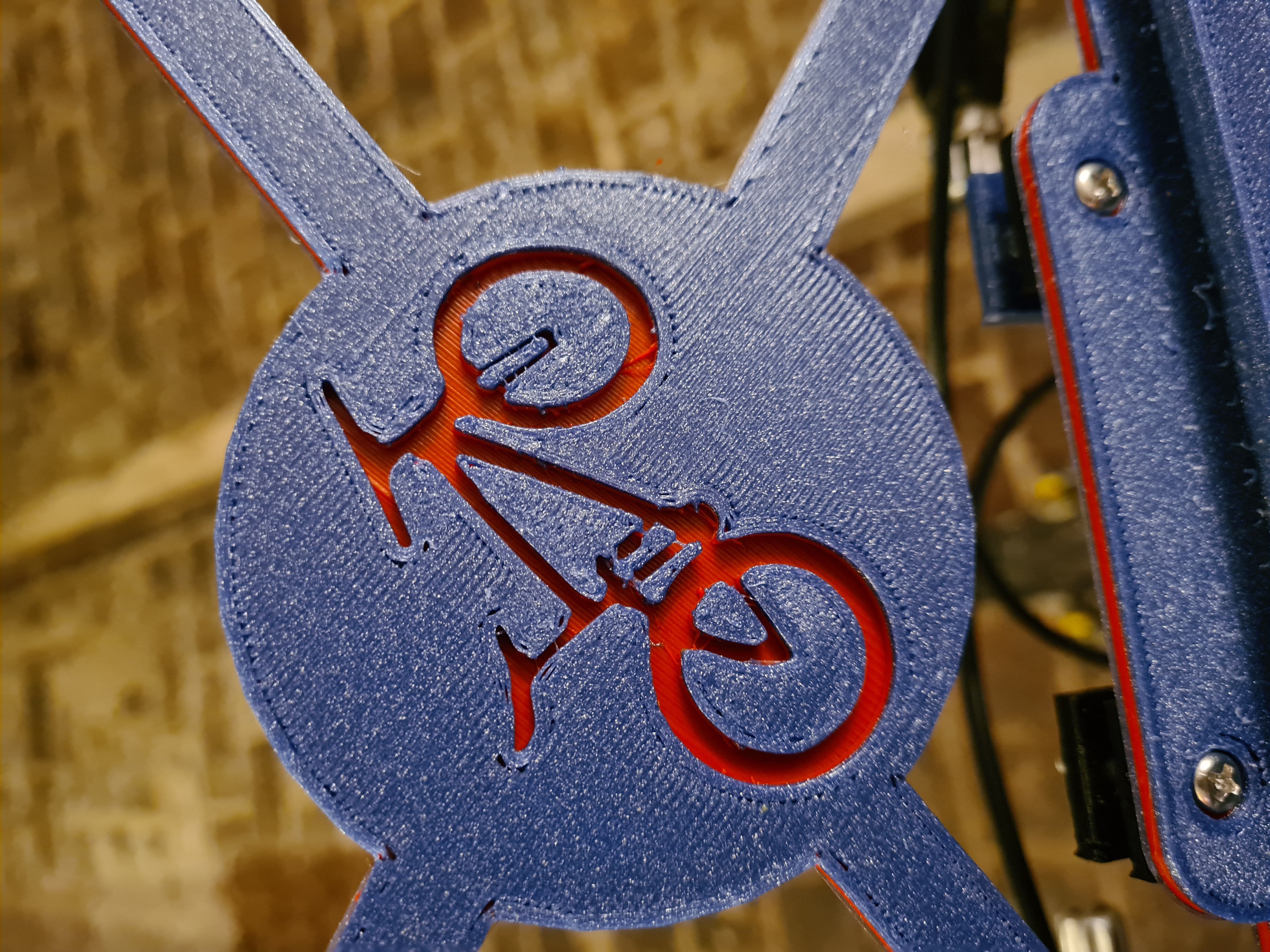 Kệ Máy Tính Bảng Cho Xe Đạp Tập Tại Nhà