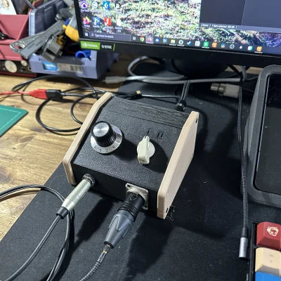 Hộp cho Amp tai nghe có chuyển đổi đầu vào