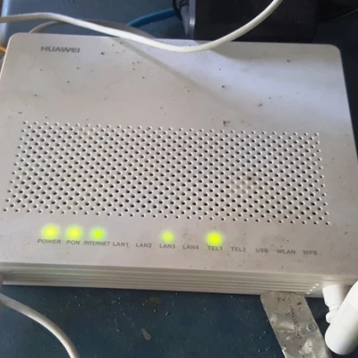 Giá Treo Tường Router ISP