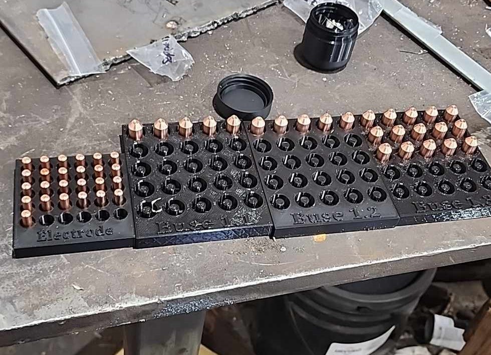 Hộp đựng đầu phun Everlast 82i