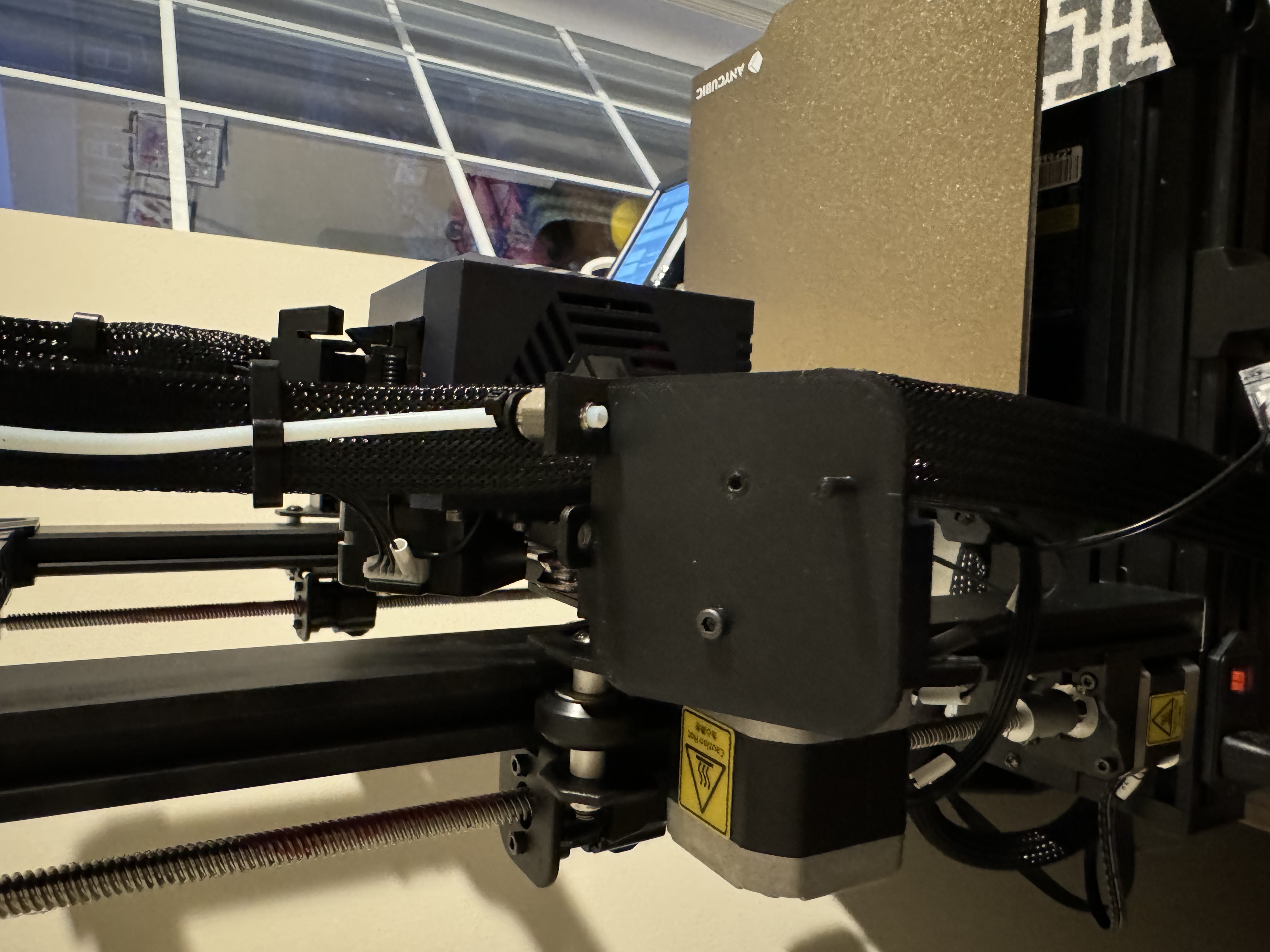 Kệ Di Chuyển Cảm Biến Hết Dây Tóc Kobra 2 Pro