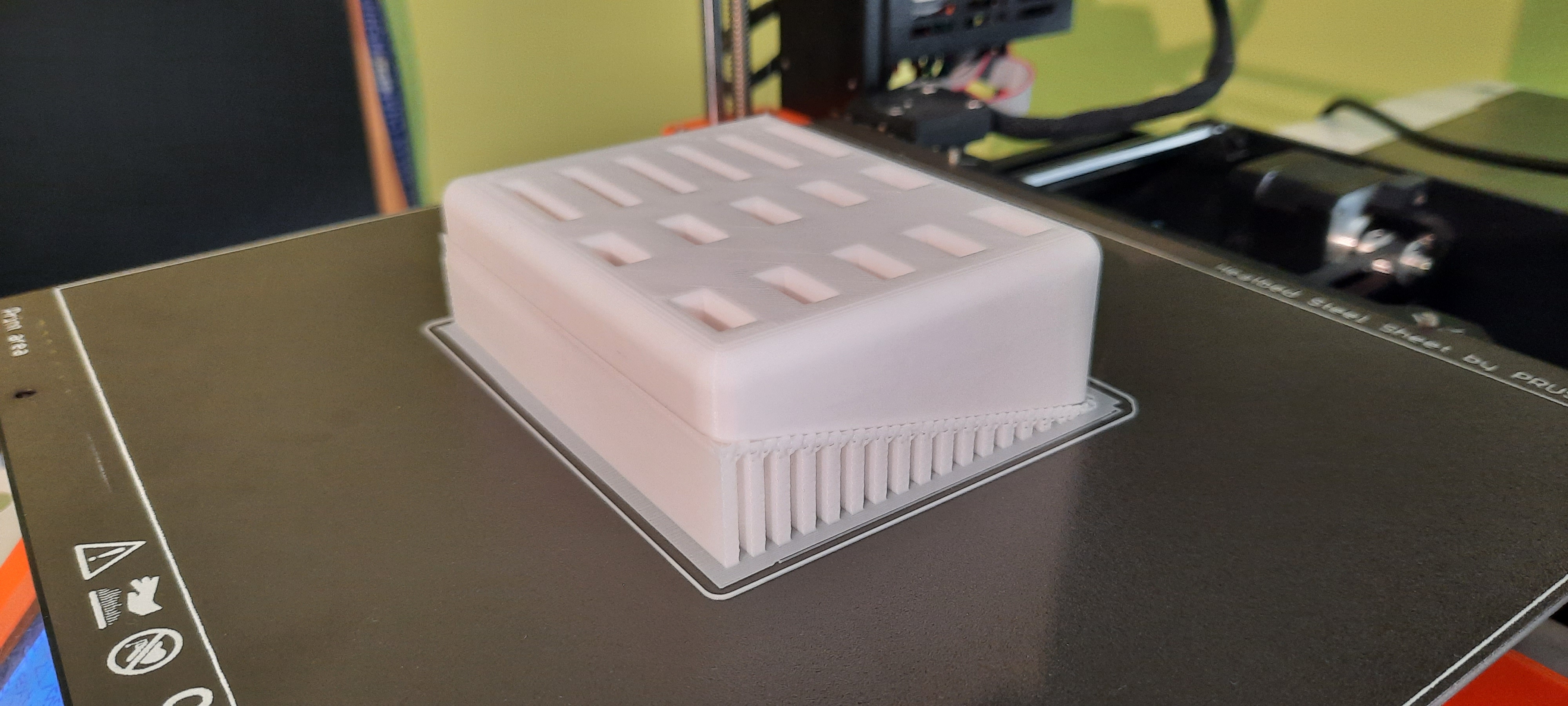 Hộp Đựng USB và Thẻ Nhớ SD V1 Nghiêng