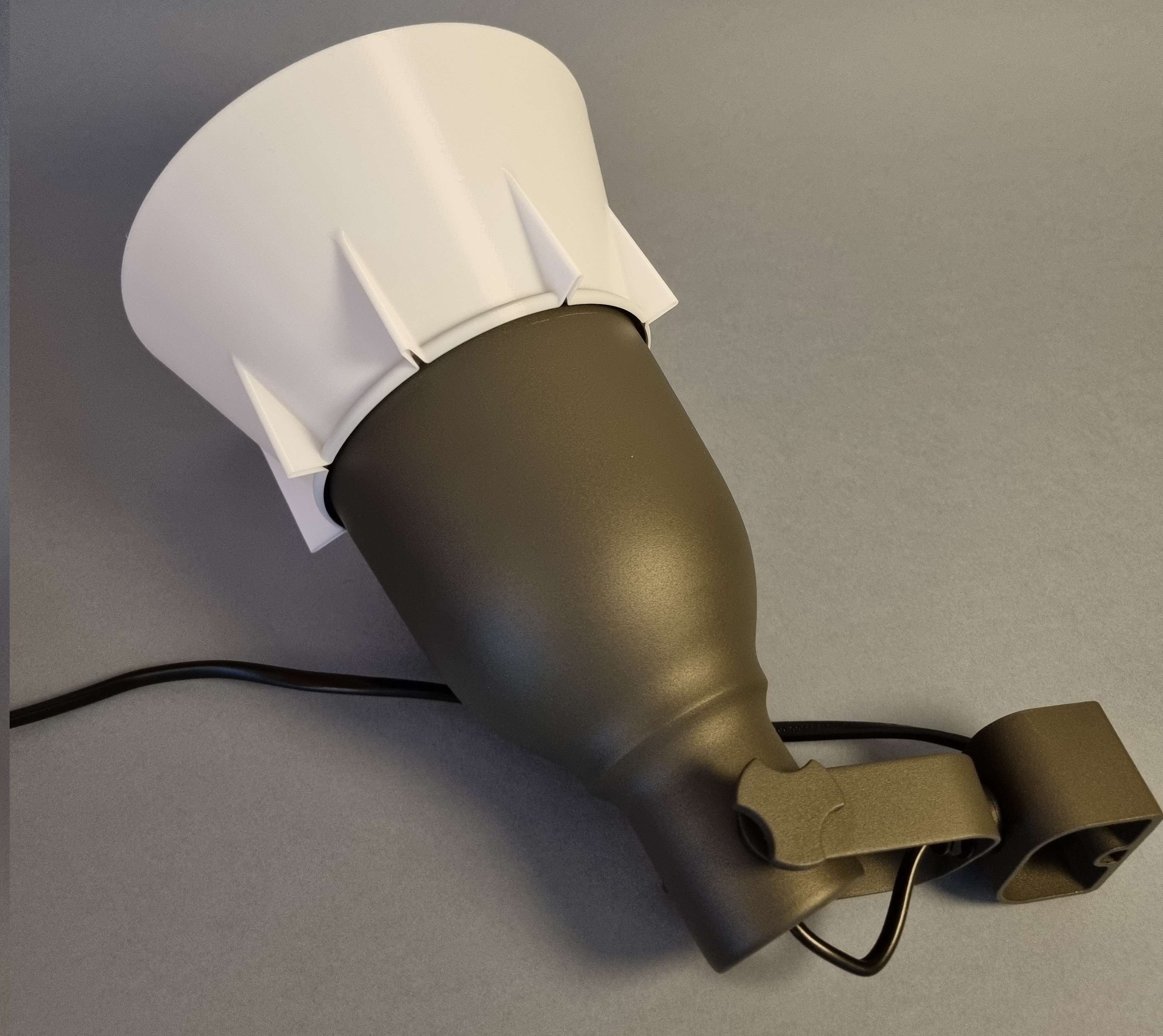 Tản Sáng - IKEA HEKTAR - Bình Hoa Xoắn Ốc