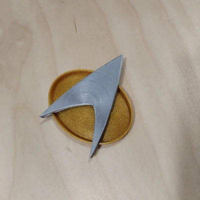 Huy Hiệu Star Trek Thế Hệ Tiếp Theo (TNG)