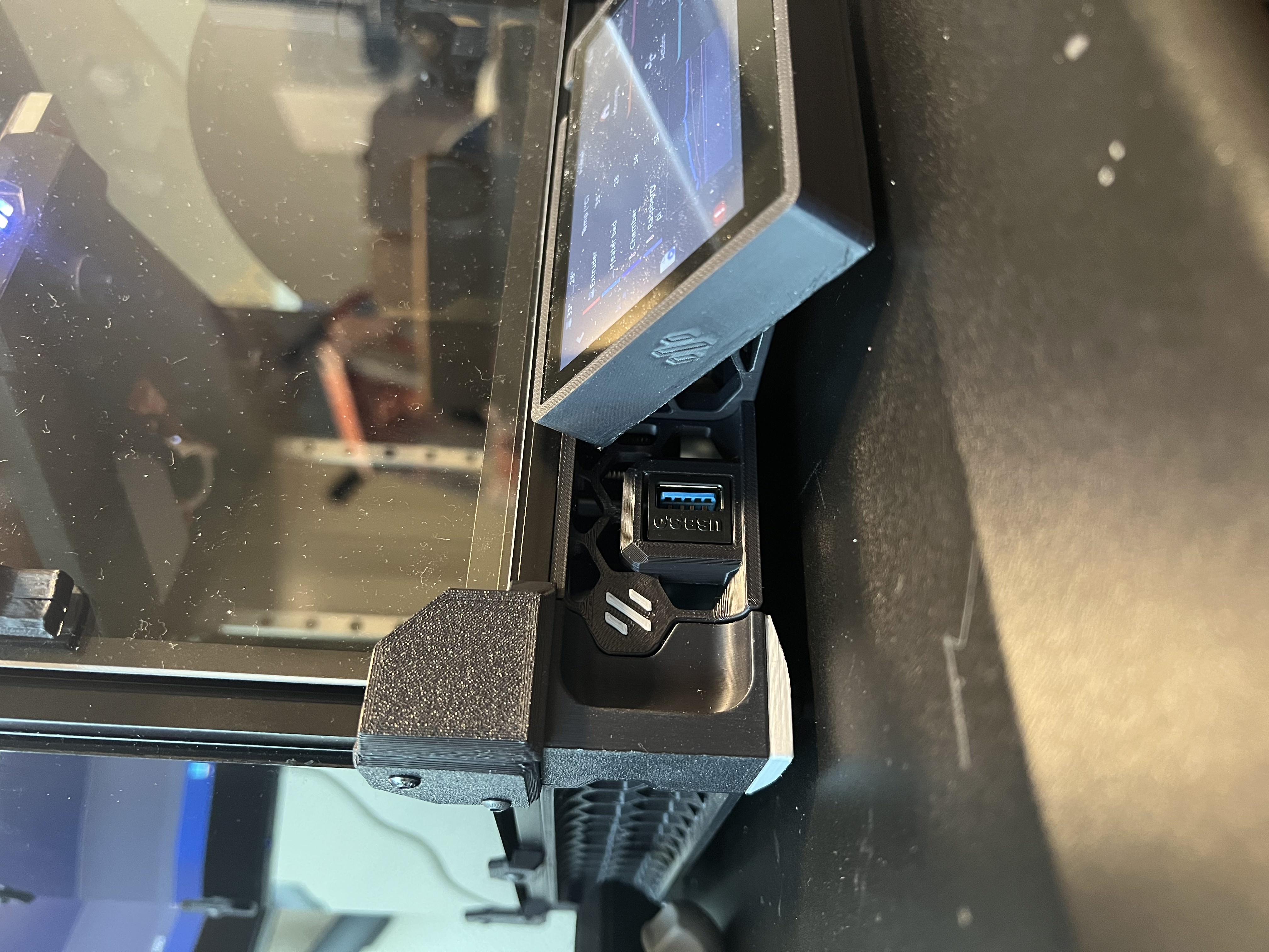 Giá đỡ màn hình BTT PITFT43 cho Voron 0.2/0.1 Trident (Mặt trước)