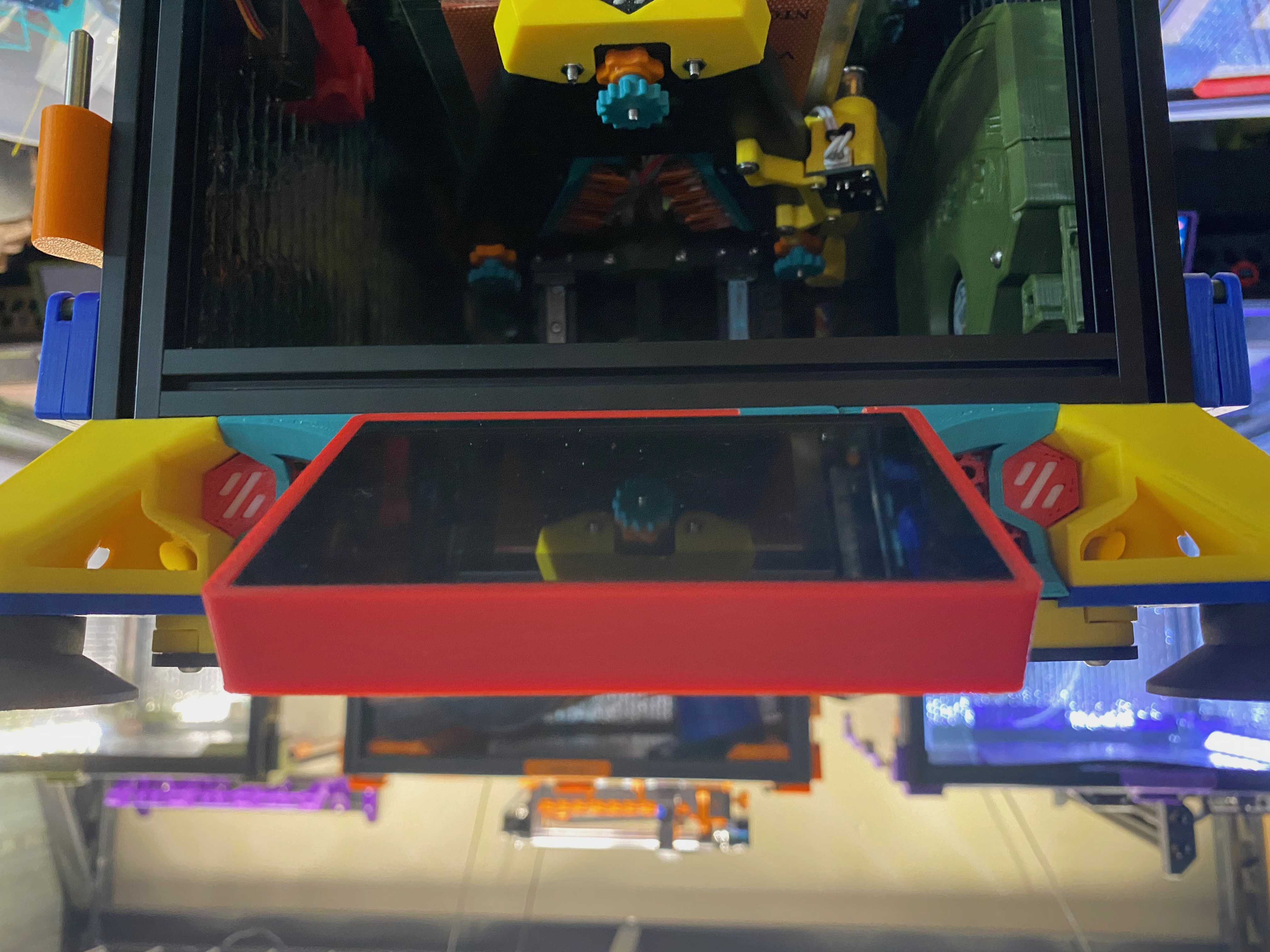 V0.2 Tủ Lạnh Mini, Váy Tàng Hình, File G2Z