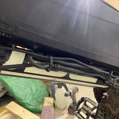 Giá đỡ / Ổn định pin xe đạp điện