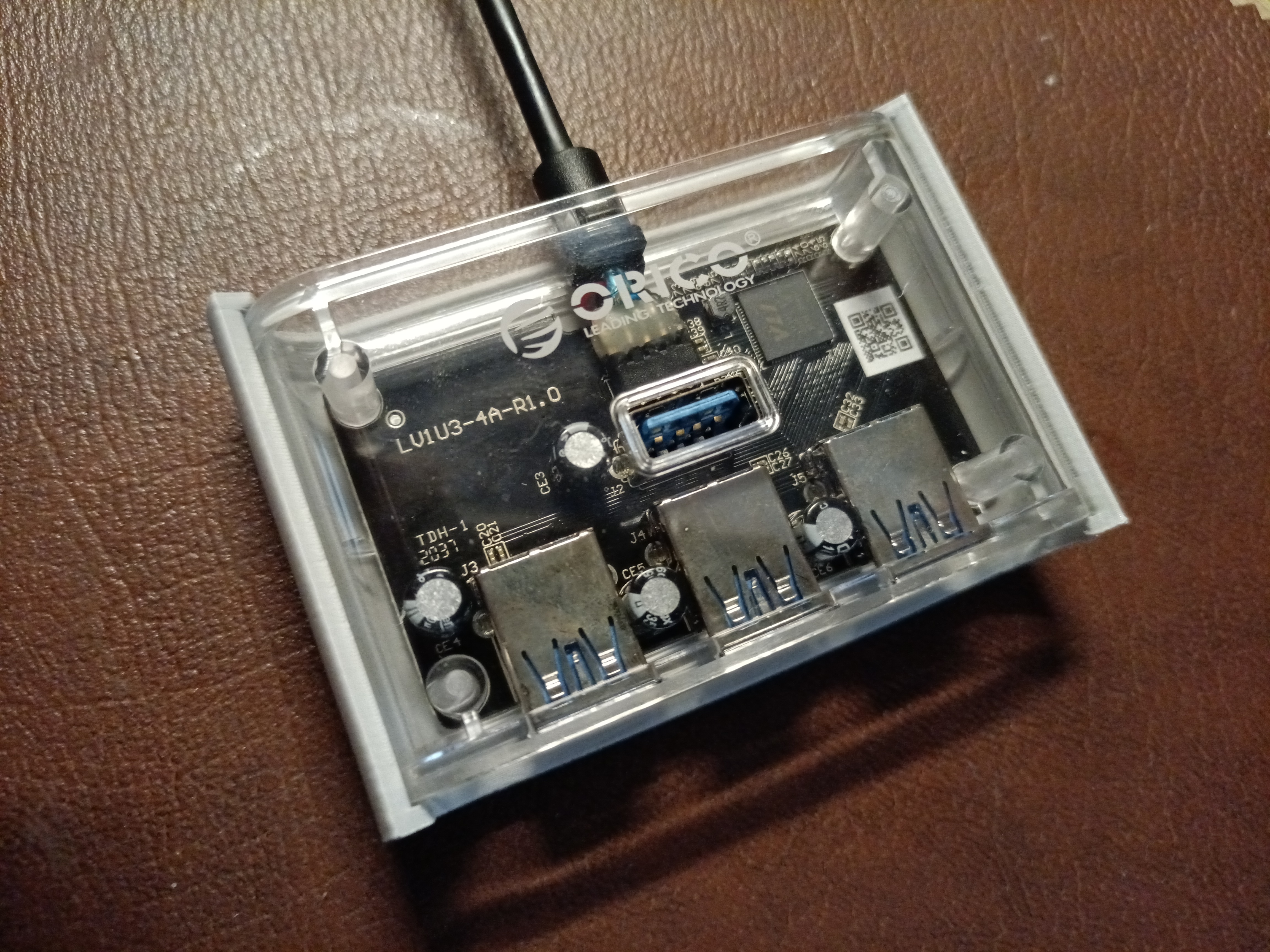 Giá đỡ USB Hub "ORICO USB-A Hub 4xUSB 3.0 Trong Suốt"